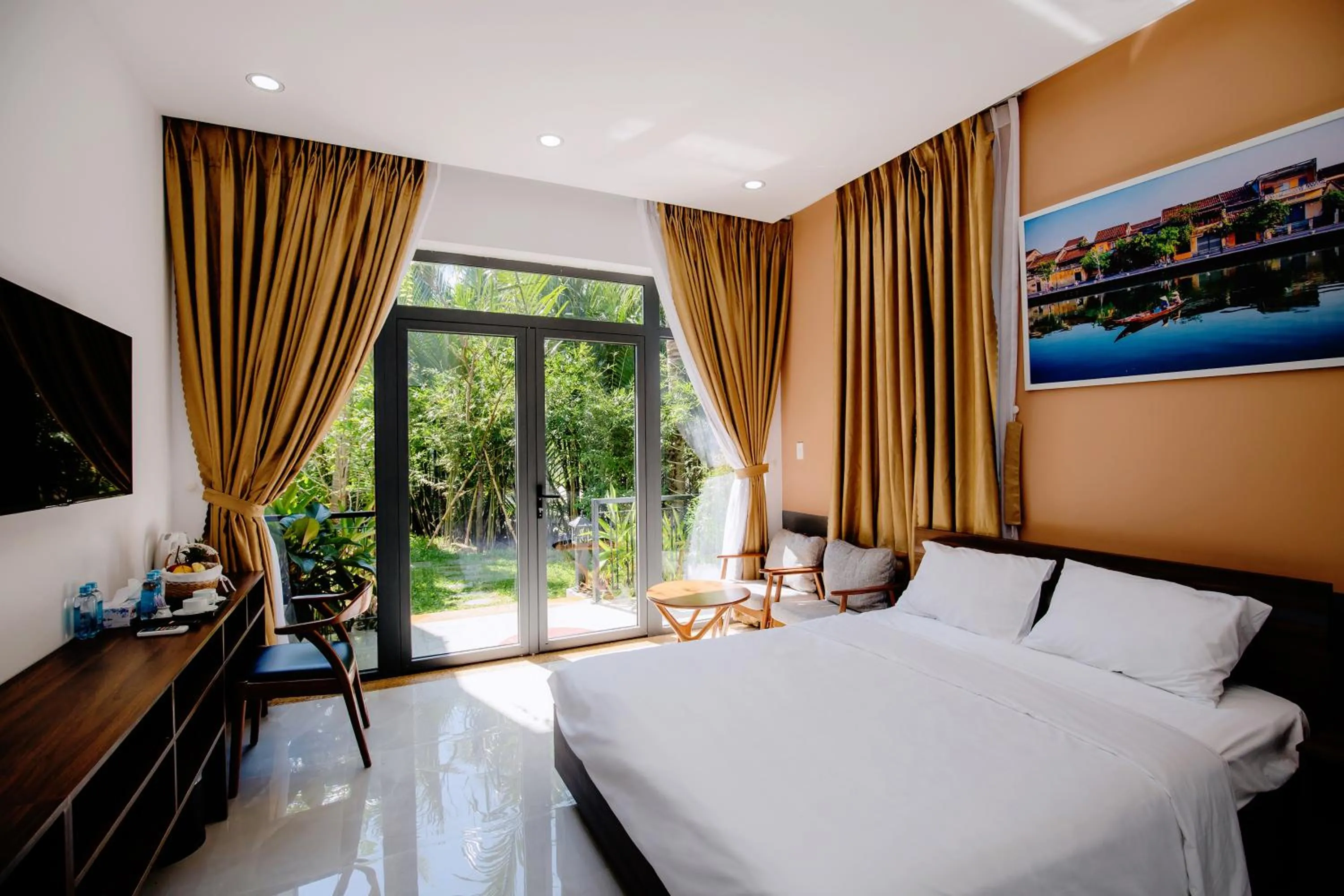 Bed in Lancelynk Retreat Hoi An