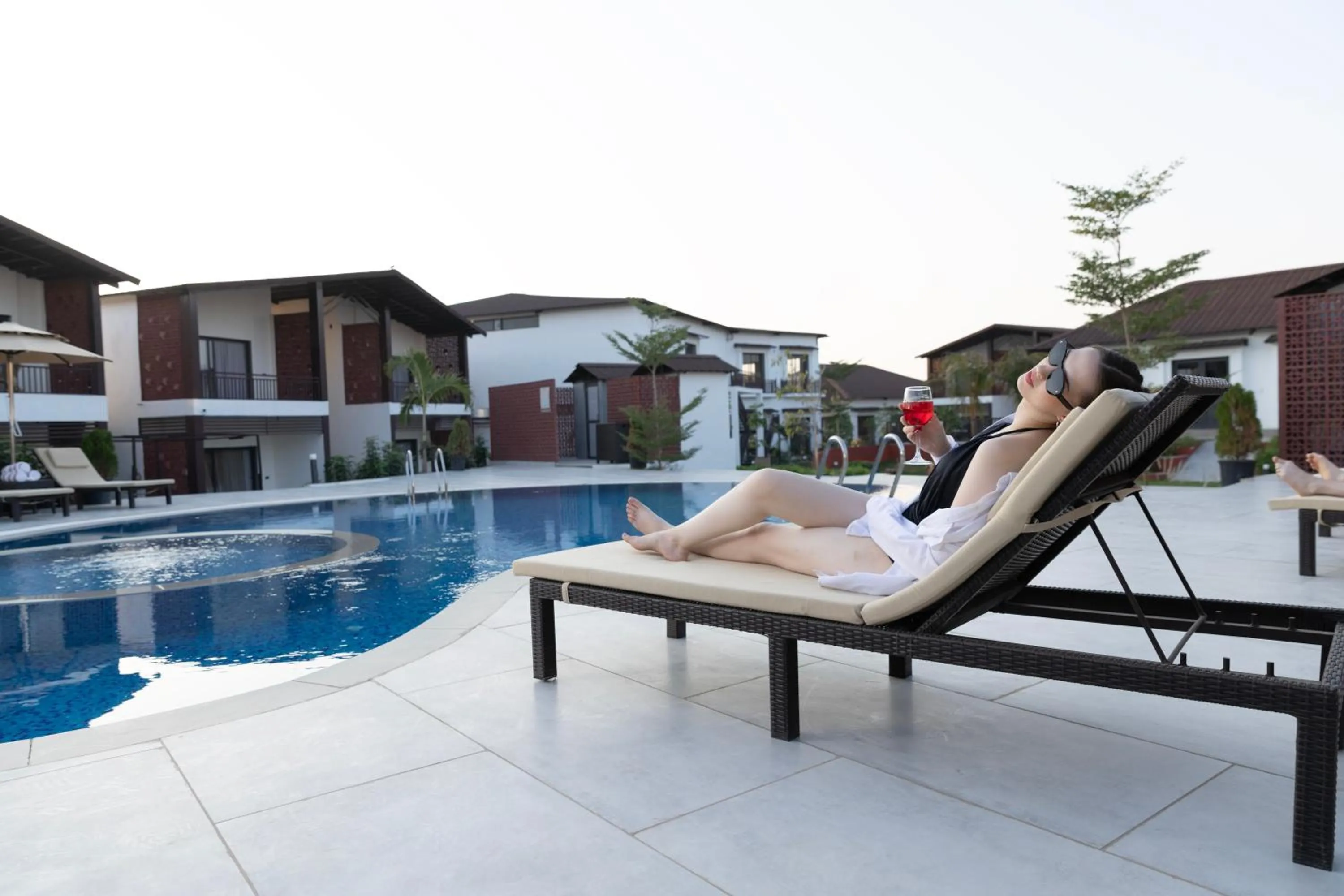 Pool view in Evoke Dholavira