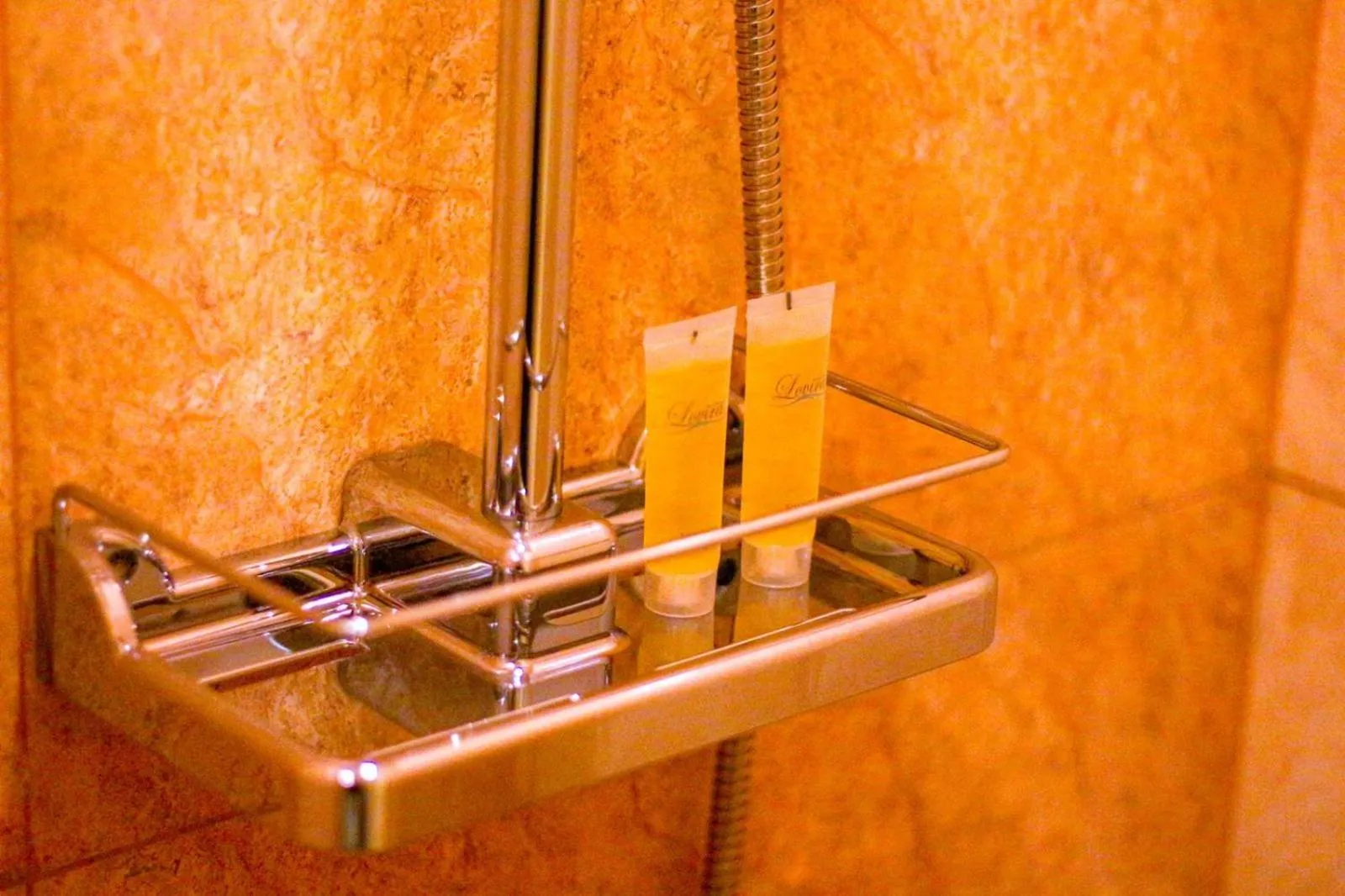 Shower in ِAfnan hotel