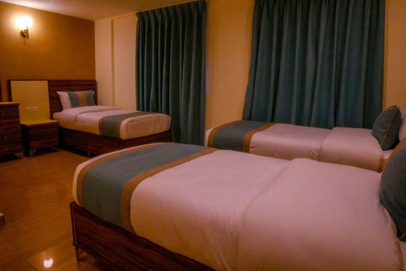 Triple Room in ِAfnan hotel Triple Room in ِAfnan hotel