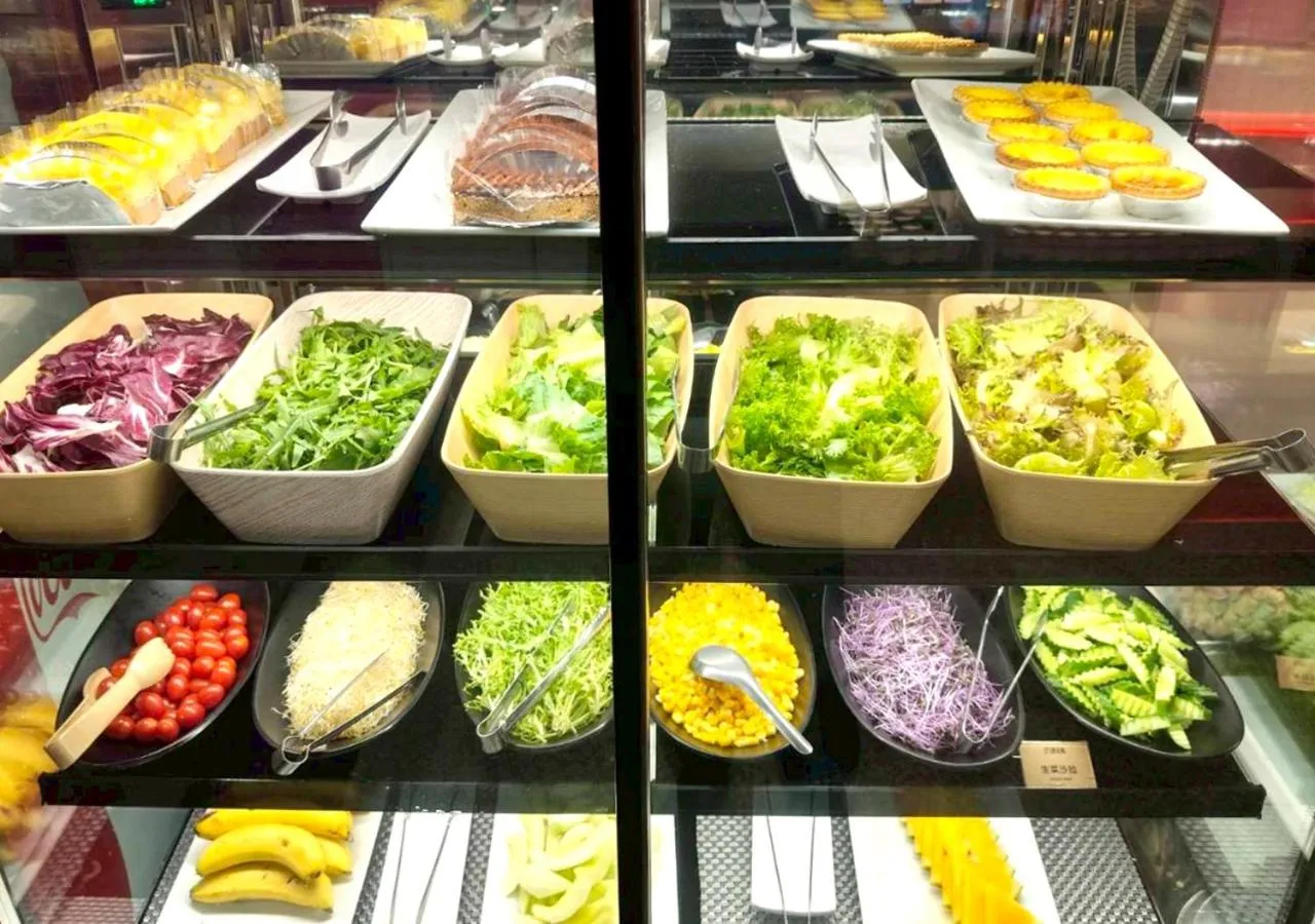 Restaurant/places to eat in IF漫旅館 IF Motel