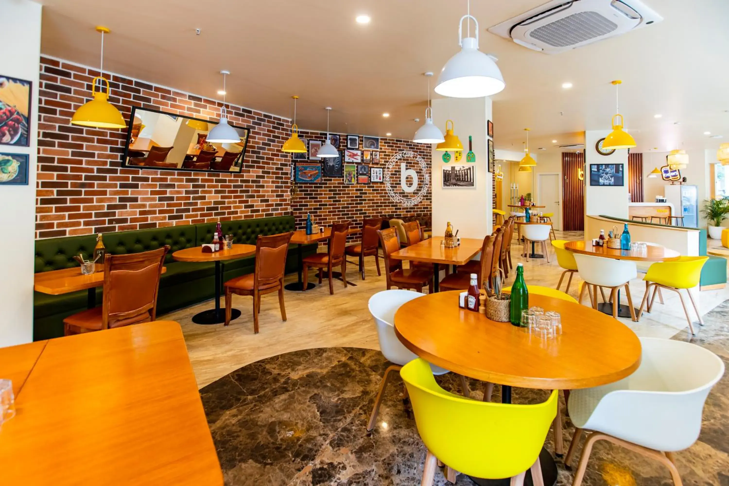 Restaurant/places to eat in Bloom Hub Guindy Restaurant/places to eat in Bloom Hub Guindy