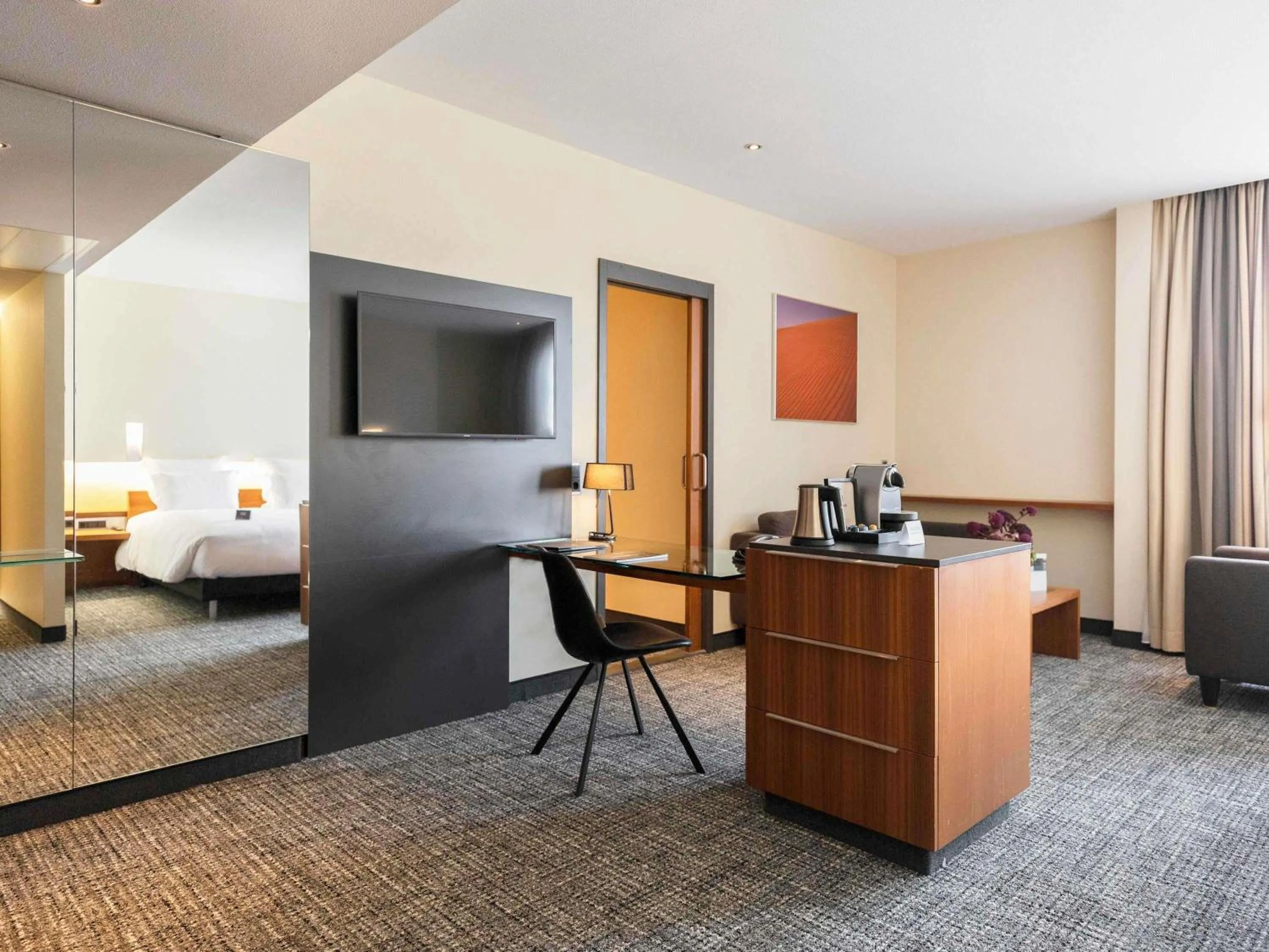 Bedroom, Bed in Pullman Eindhoven Cocagne