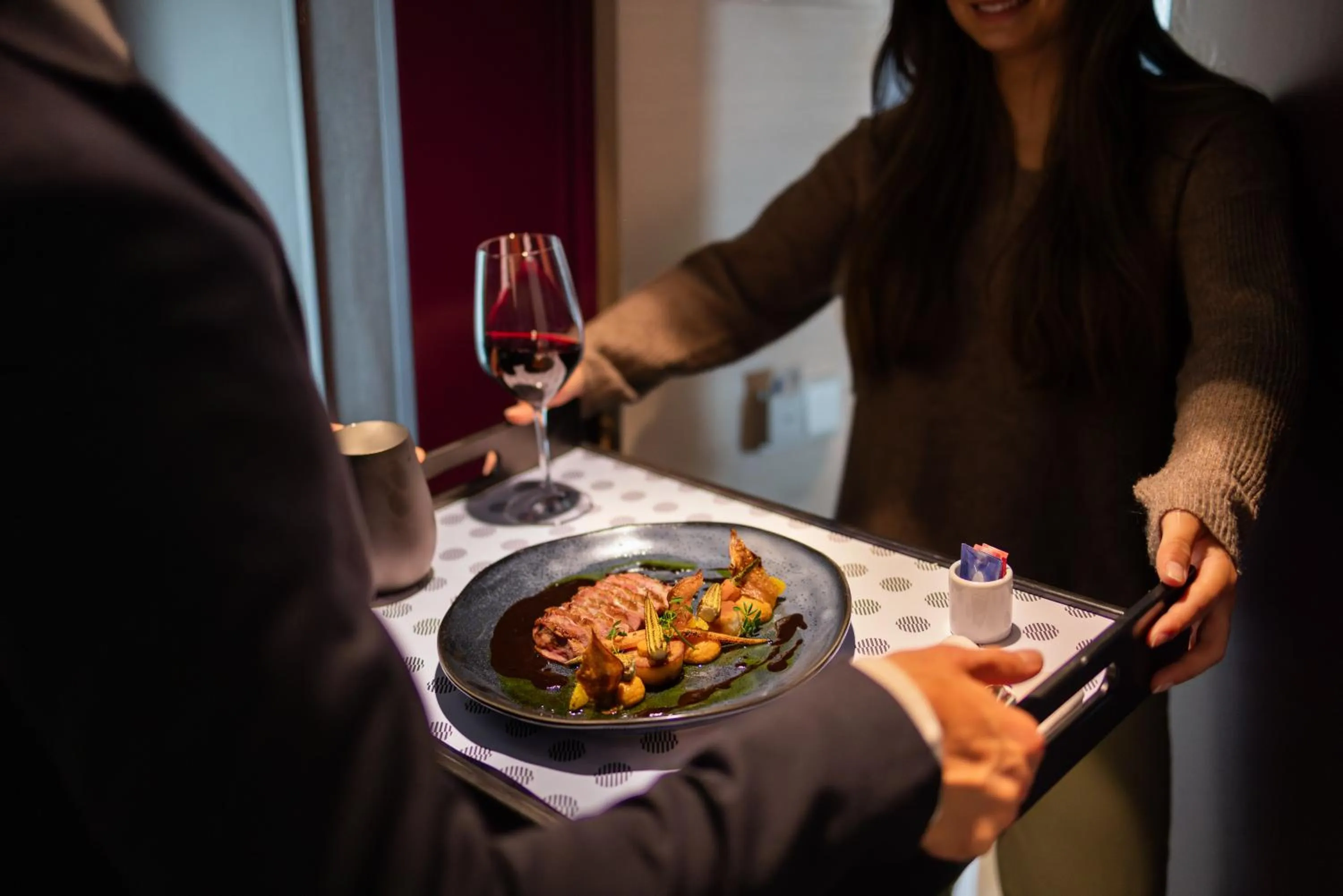 room service in Pullman Eindhoven Cocagne