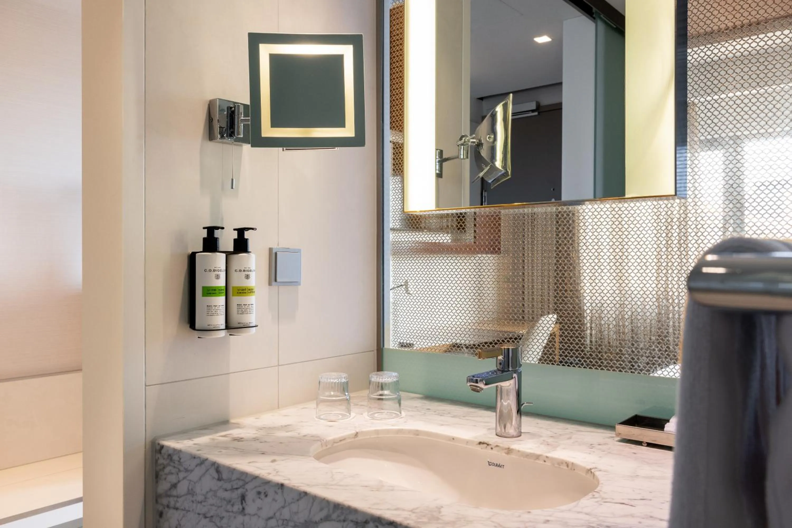 Bathroom in Pullman Eindhoven Cocagne