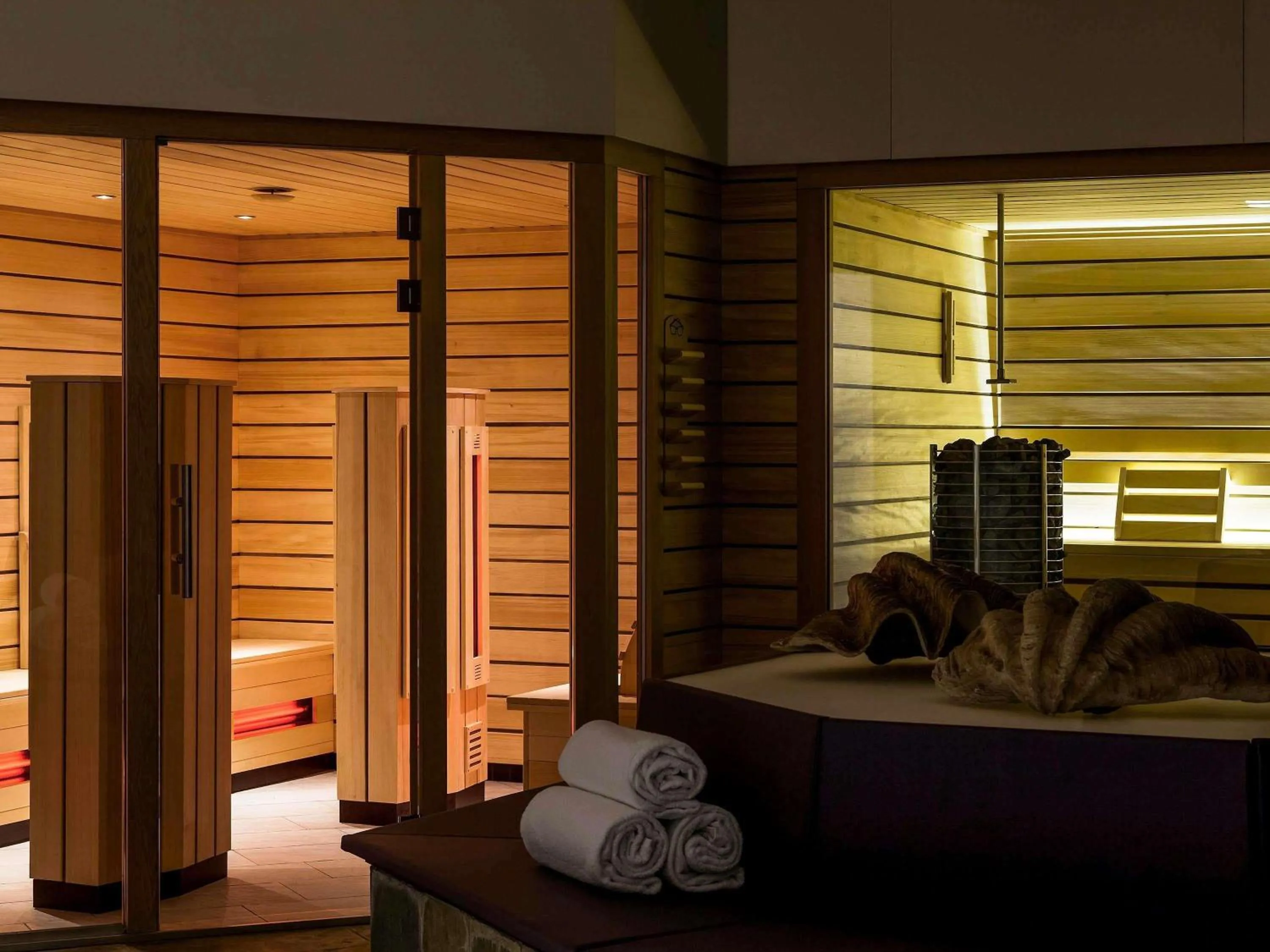 Spa and wellness centre/facilities, Bed in Pullman Eindhoven Cocagne