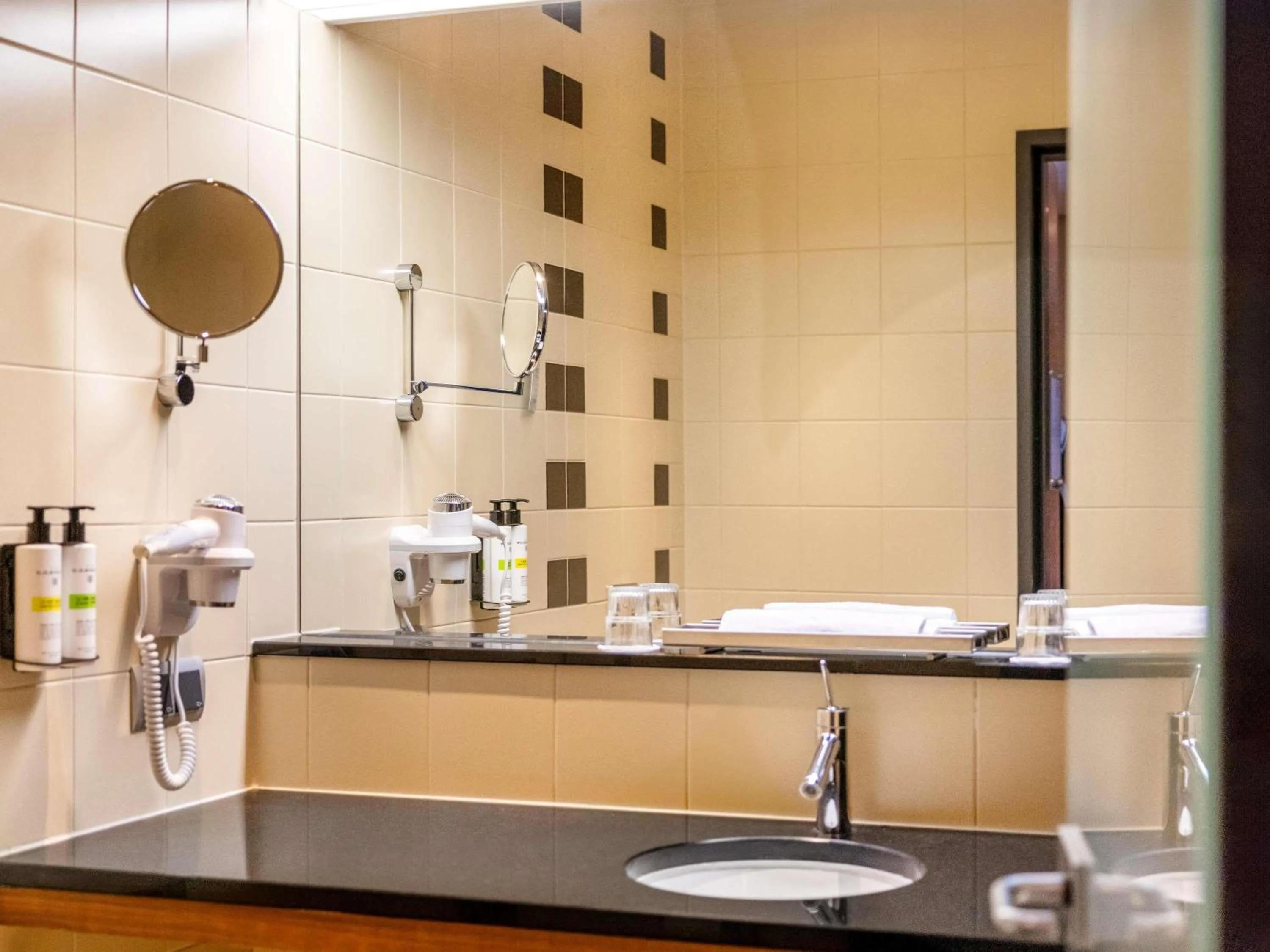 Bedroom in Pullman Eindhoven Cocagne