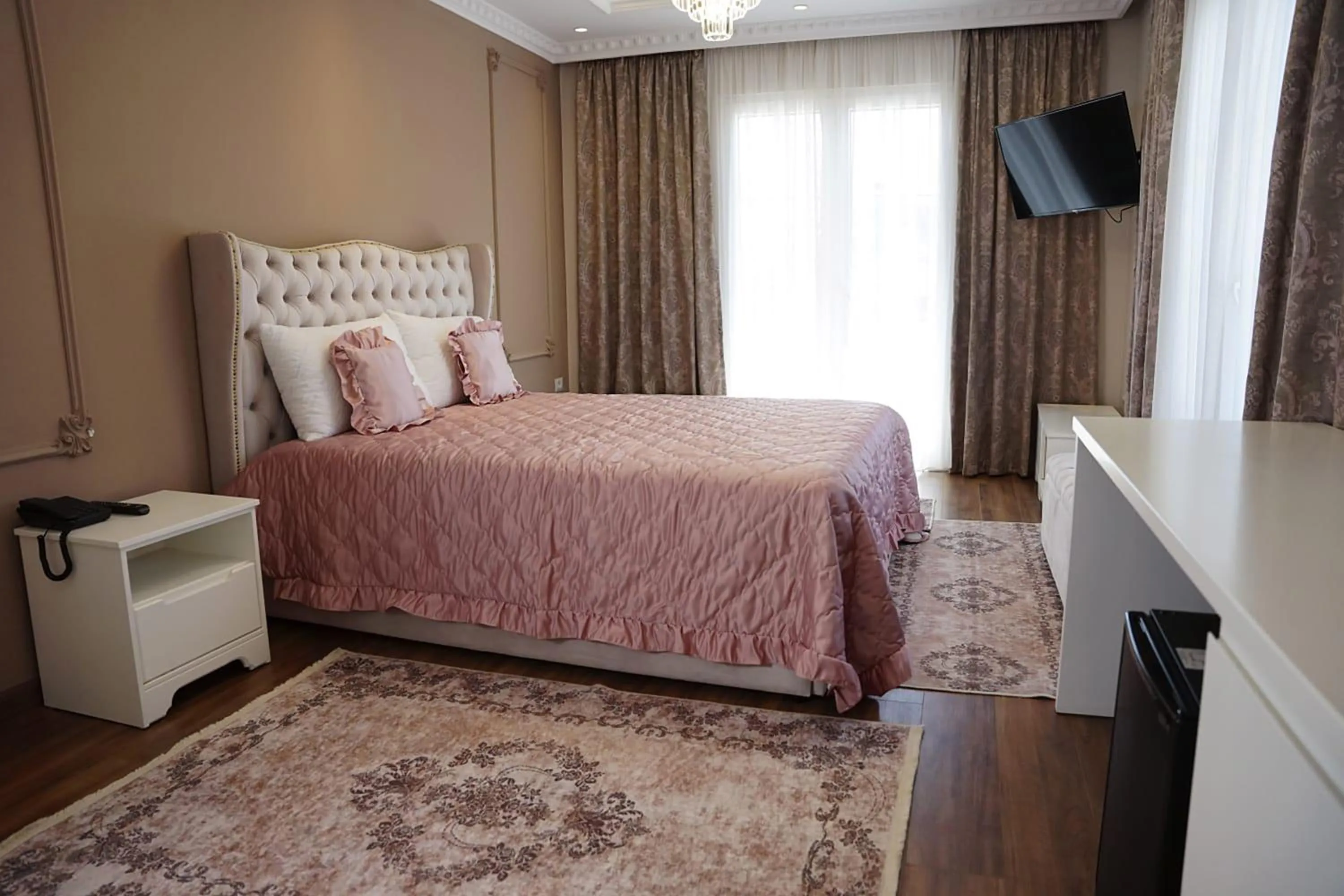 Photo of the whole room, Bed in Hotel Eiffel