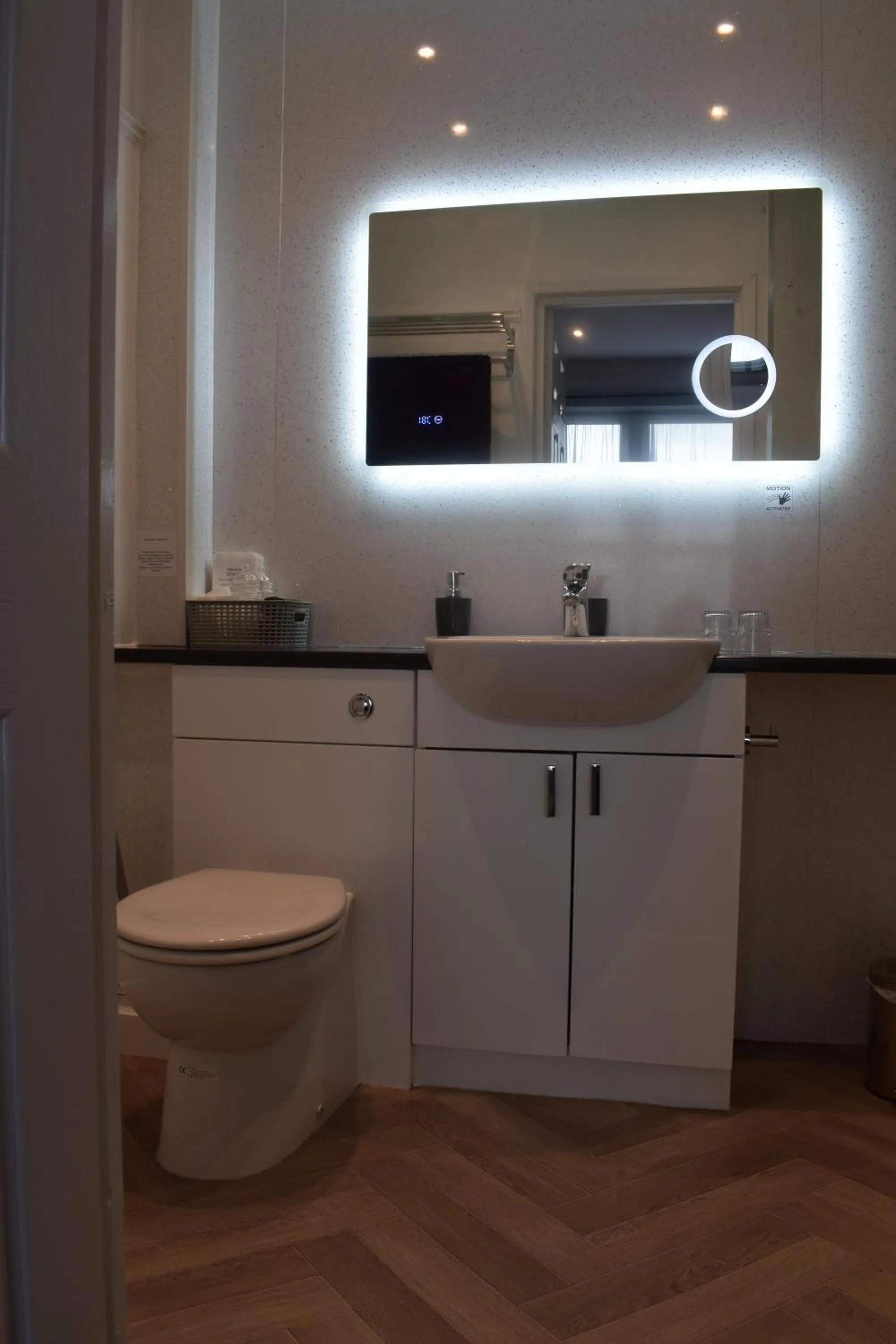 Bathroom in Acorn Lodge