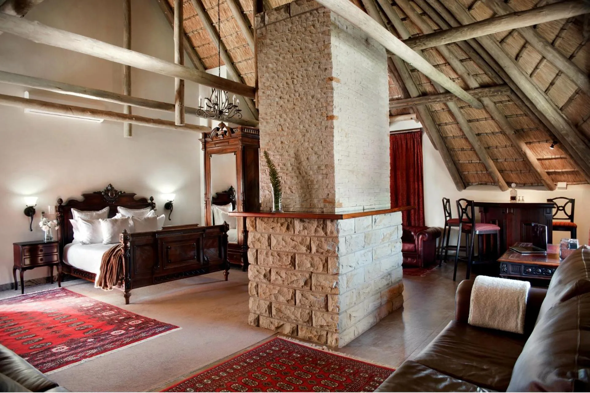 Photo of the whole room in Inkungu Lodge