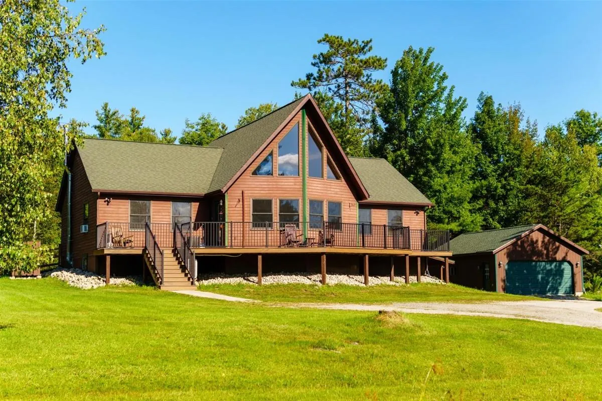 Adirondack Alpine Cabin with Hot Tub, Near Whiteface, Lake Placid, Game Rm, Fenced Yard, Views