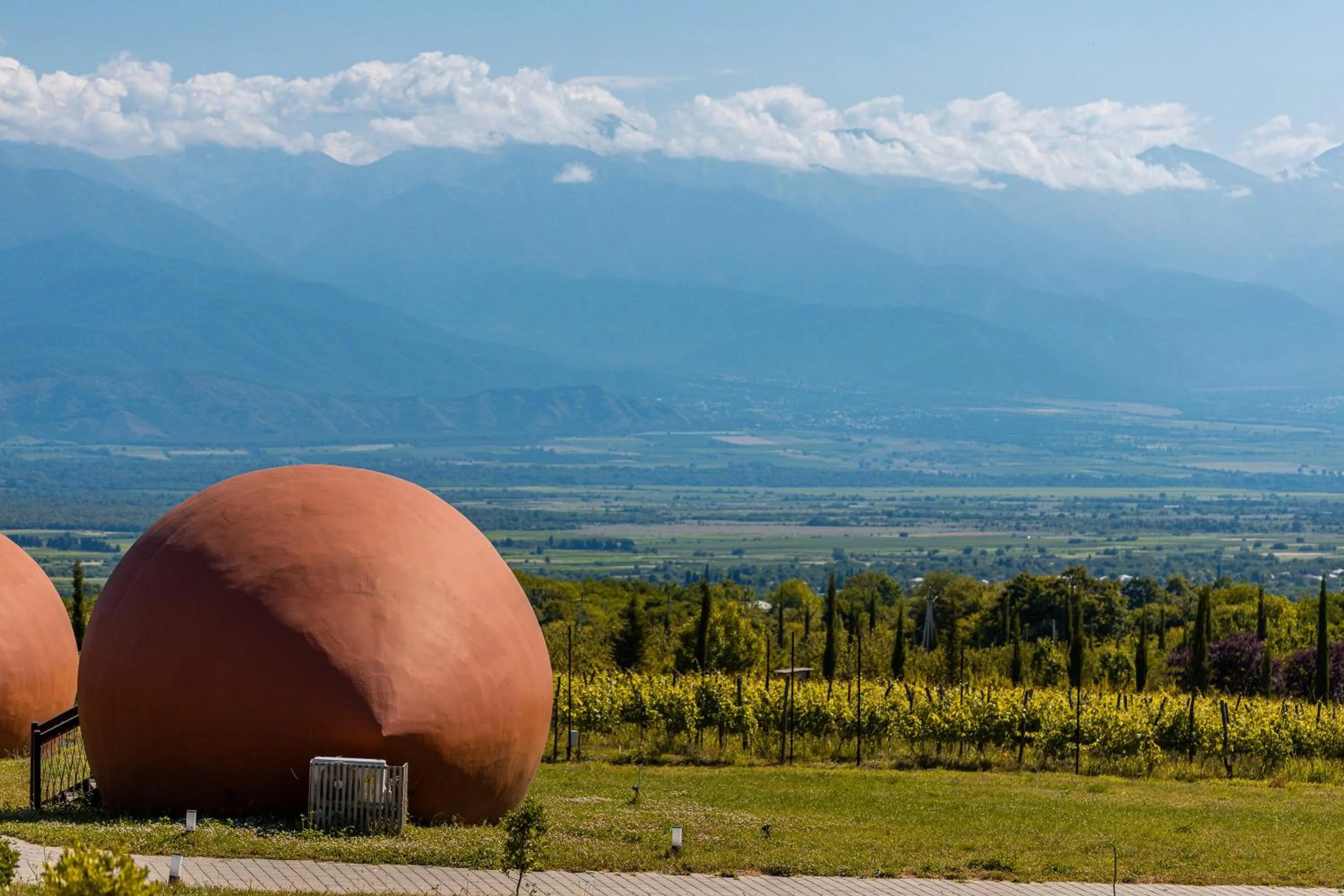 Day in Hotel Qvevrebi