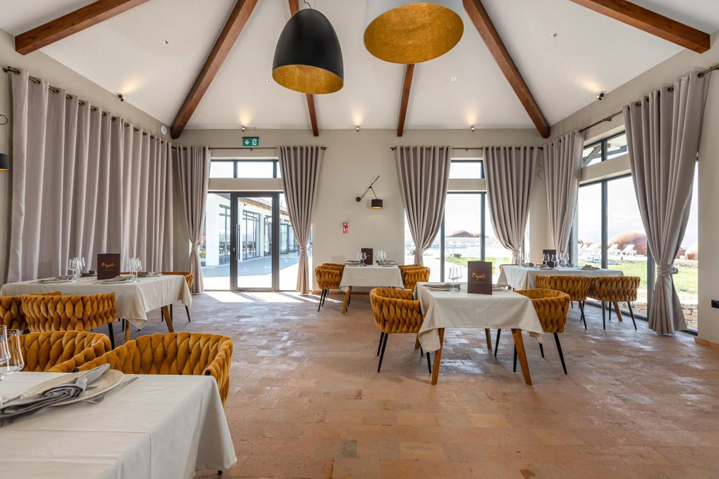 Restaurant/places to eat in Hotel Qvevrebi