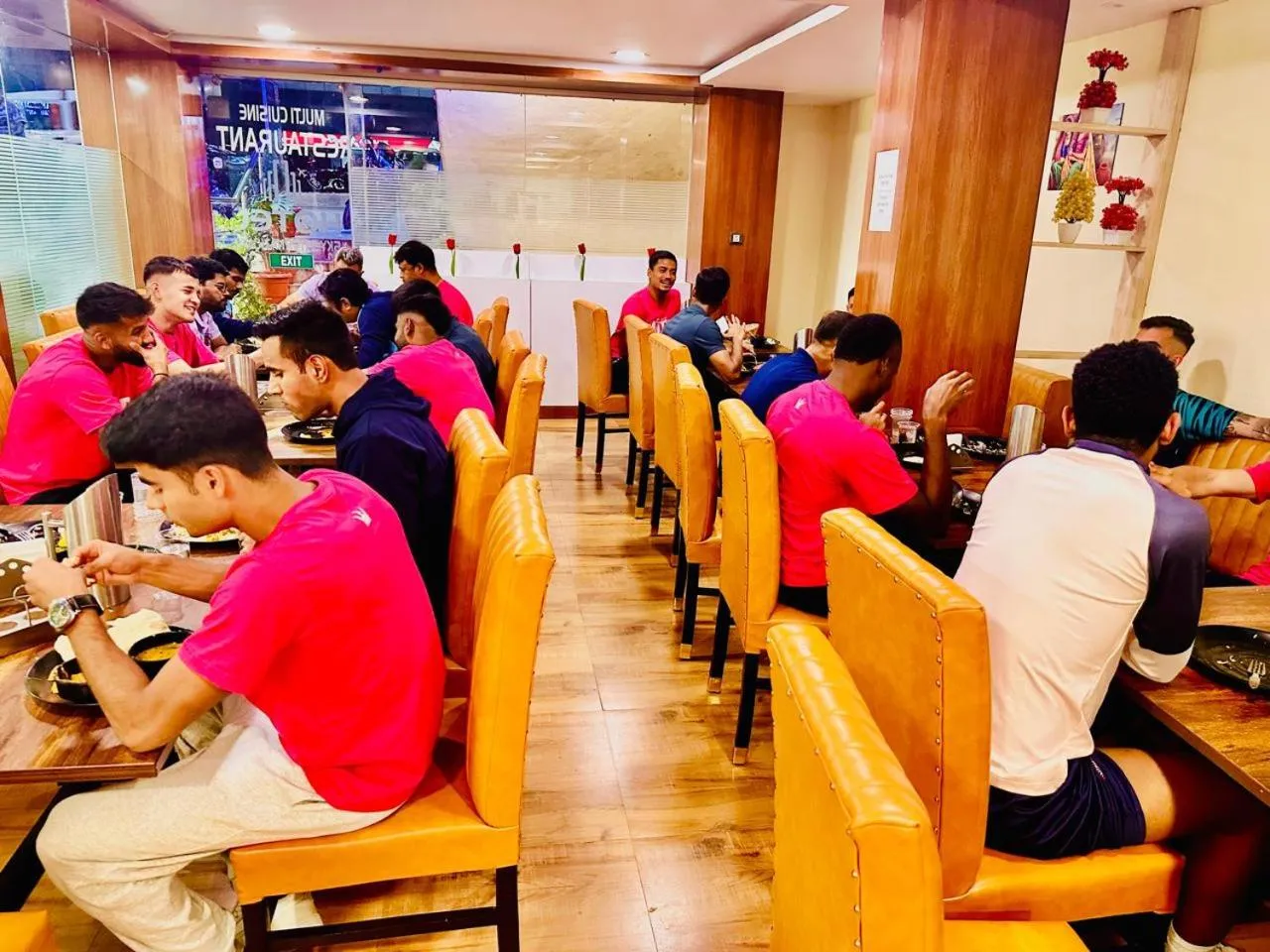 Restaurant/places to eat in Hotel Sky International- Airport Zone Hyderabad