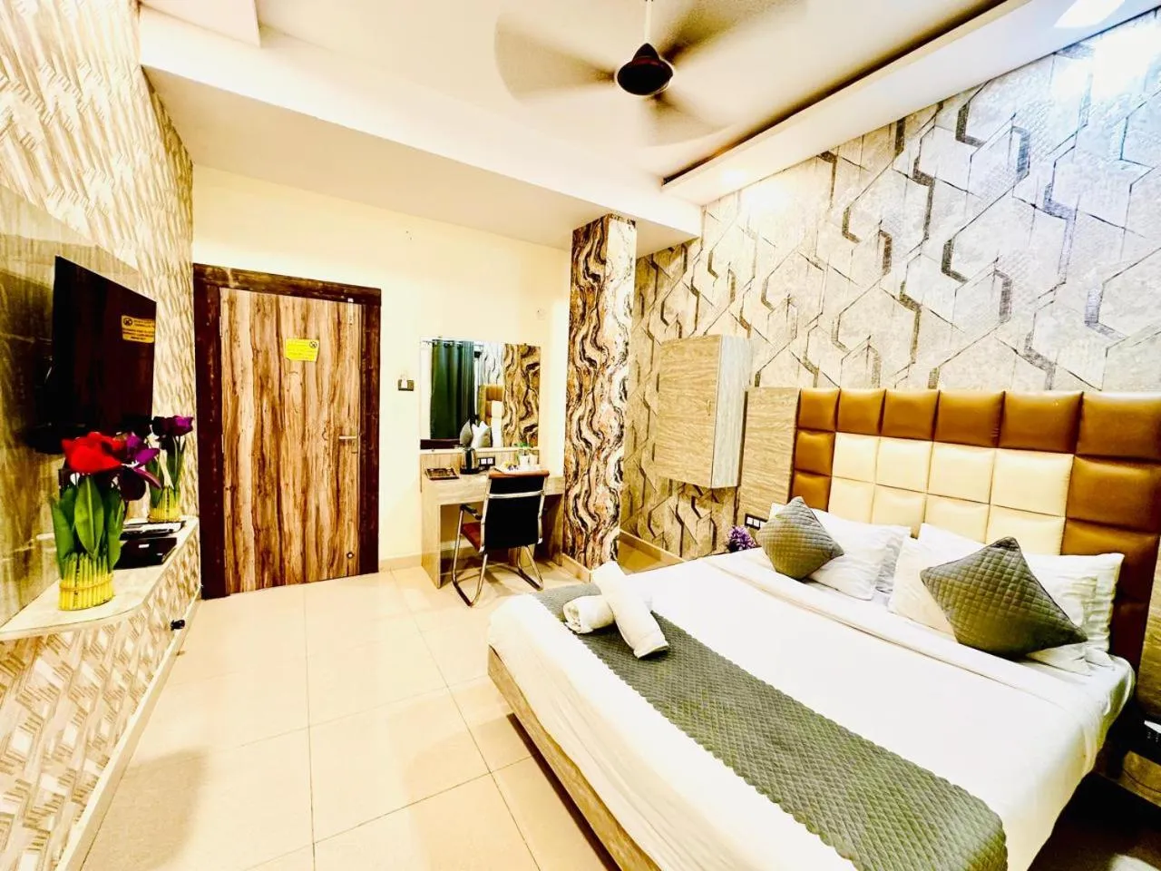 Property building, Bed in Hotel Sky International- Airport Zone Hyderabad