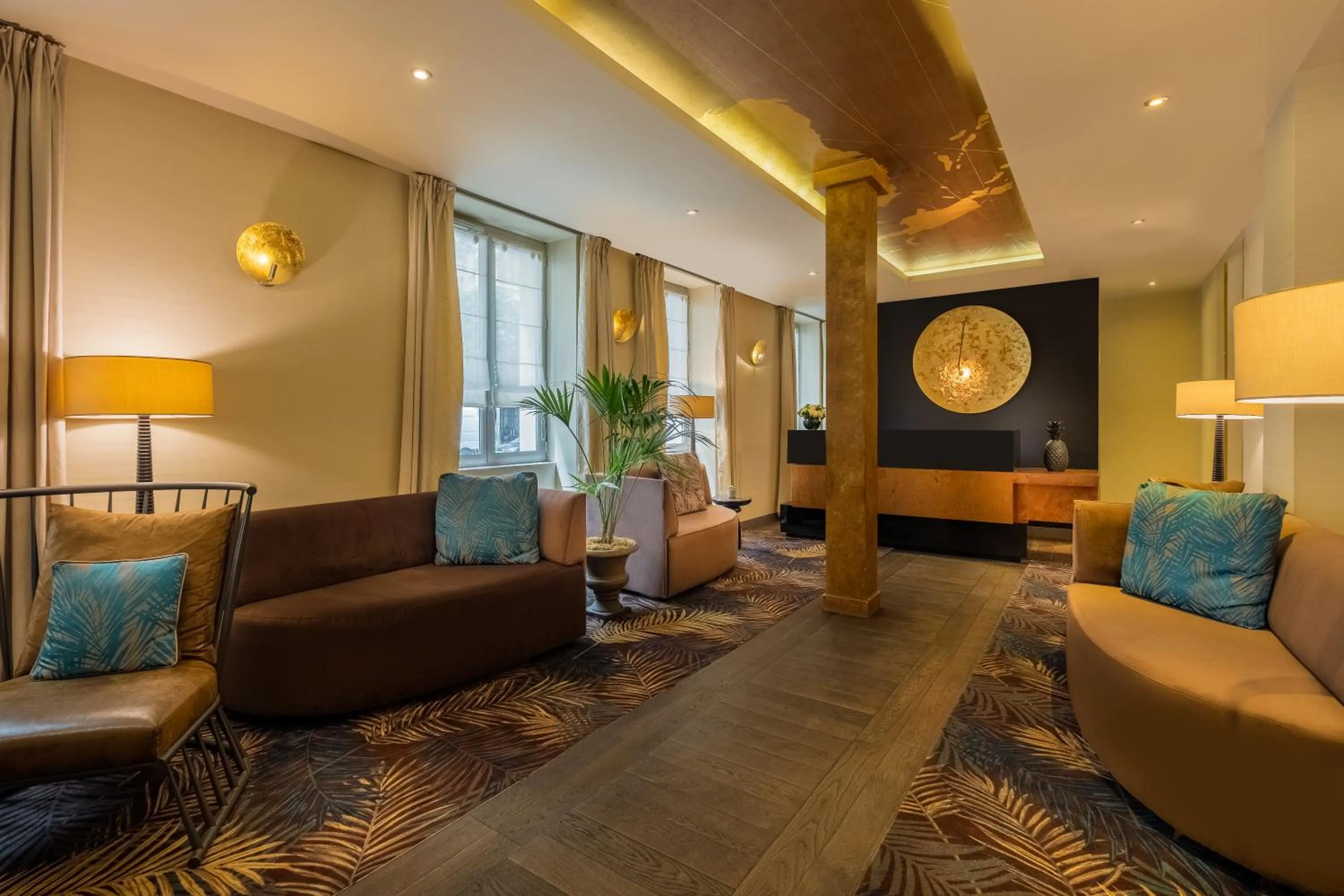 Lobby or reception in Hôtel La Bourdonnais by Inwood Hotels