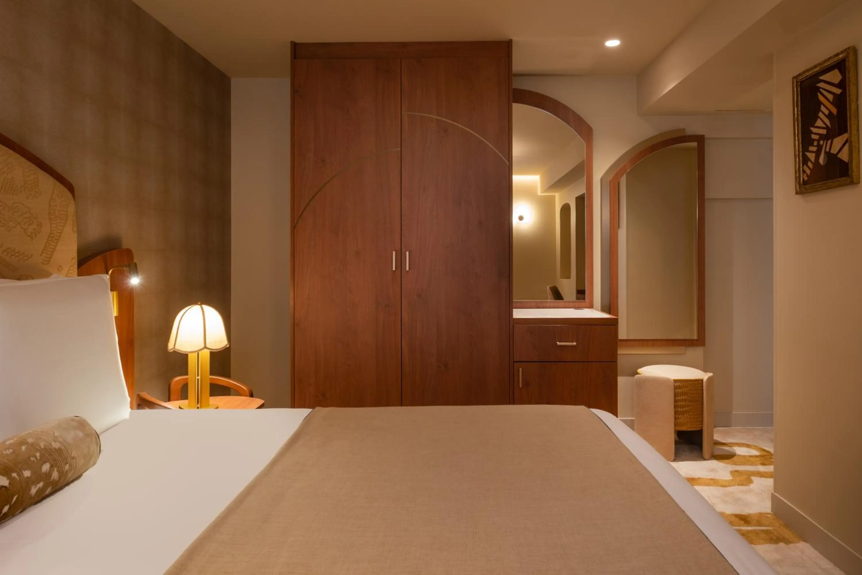 Bedroom, Bed in Hôtel La Bourdonnais by Inwood Hotels