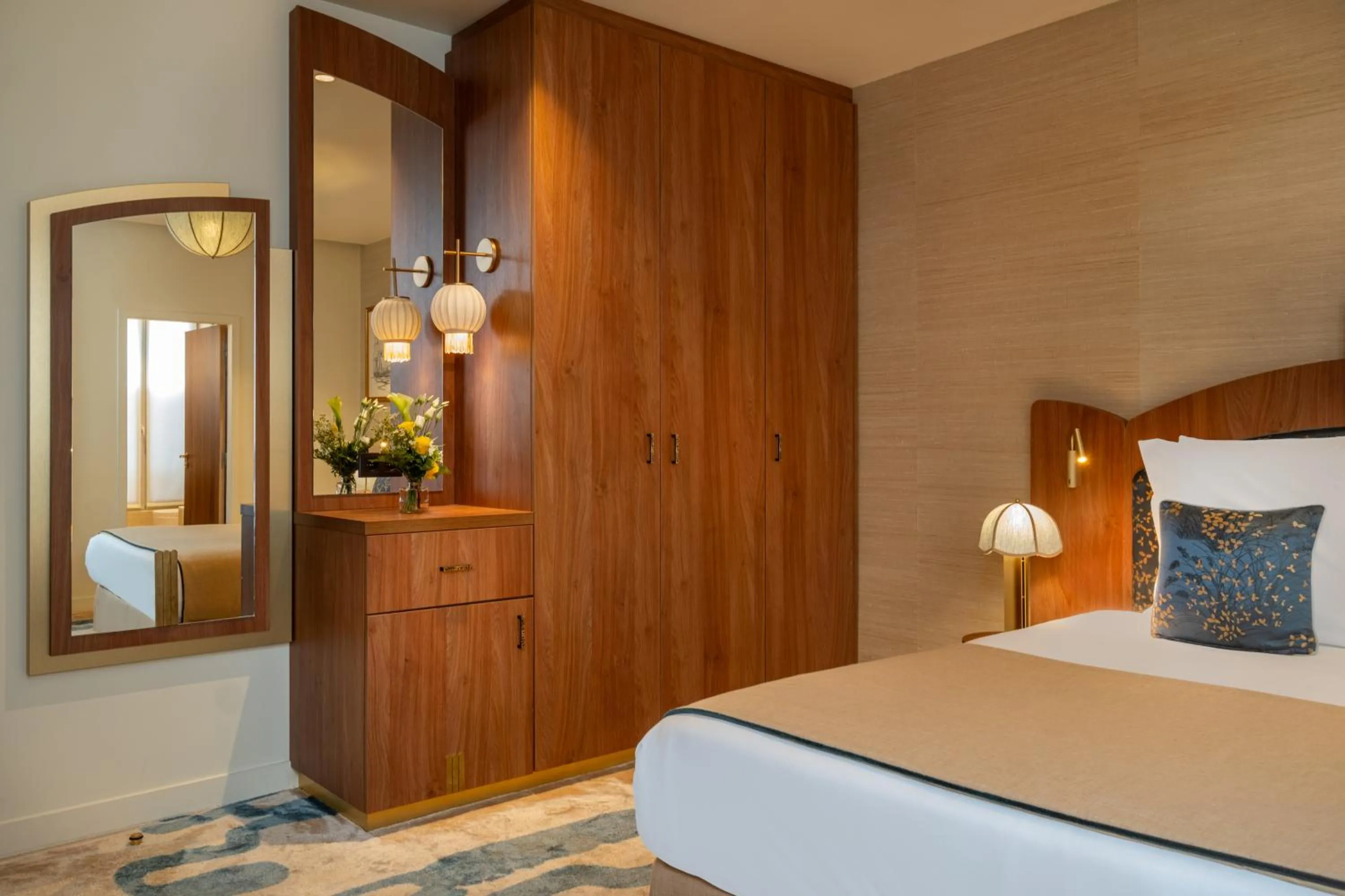 Bedroom, Bed in Hôtel La Bourdonnais by Inwood Hotels