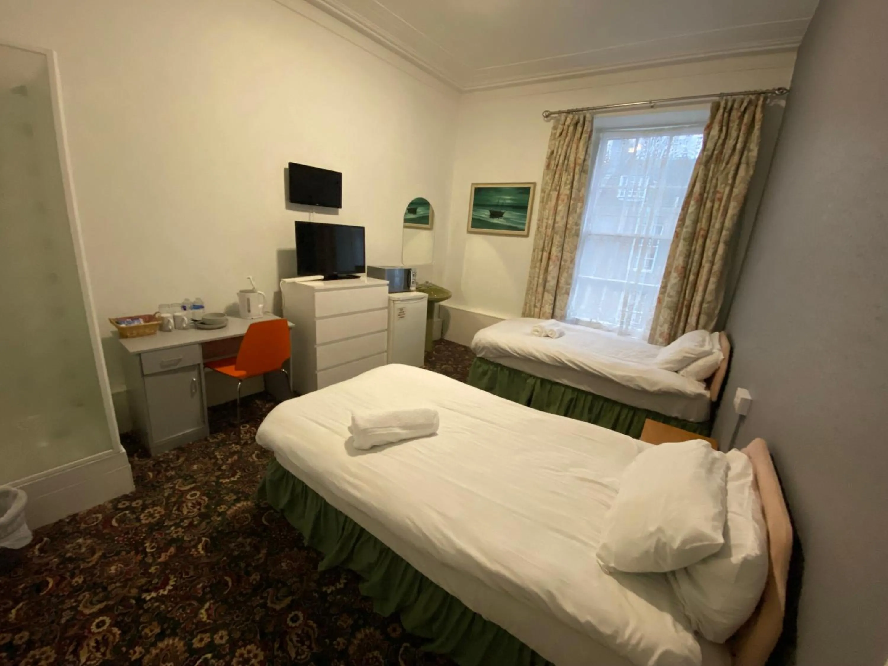 Aaran Central Guesthouse