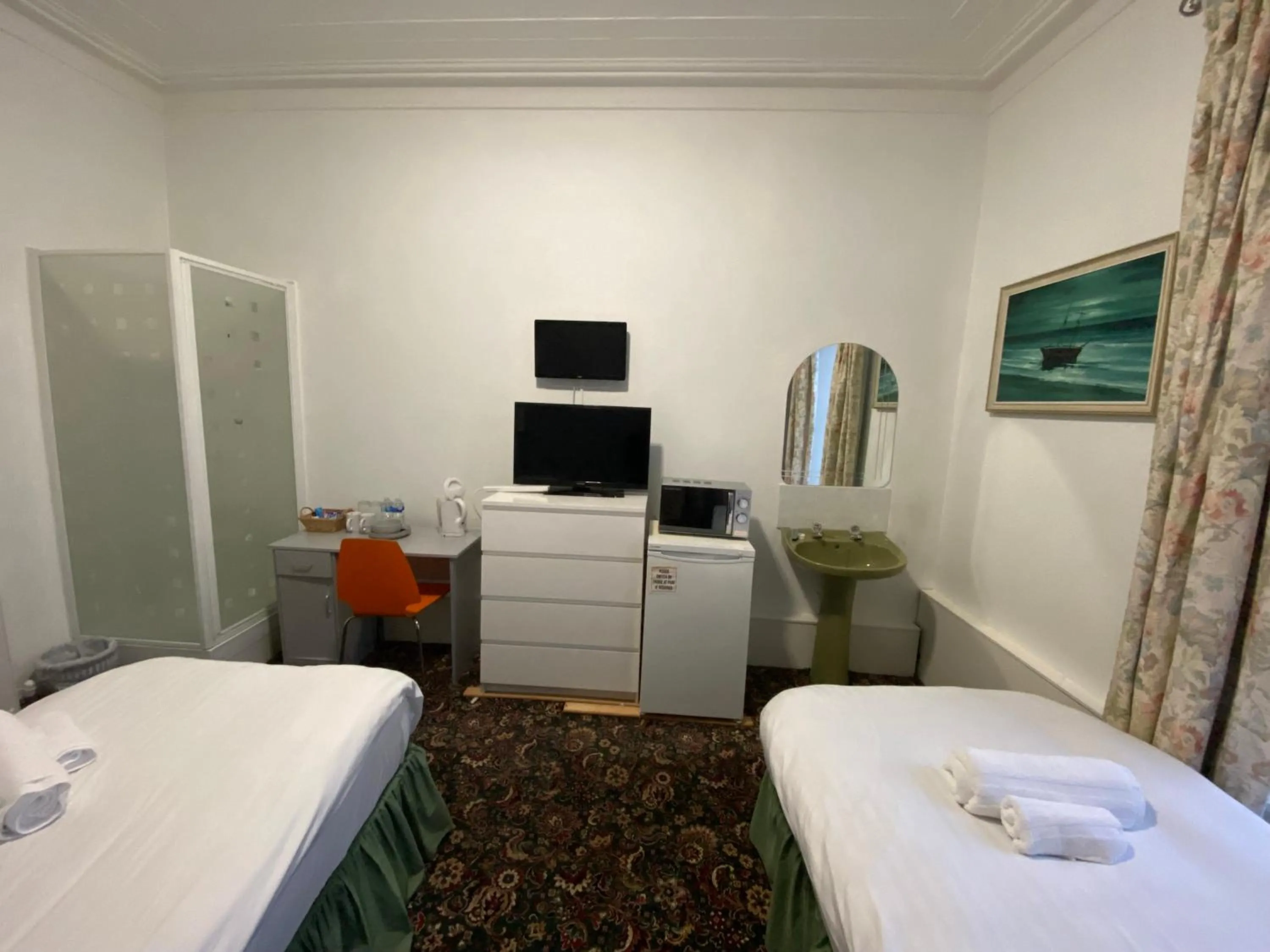 Aaran Central Guesthouse