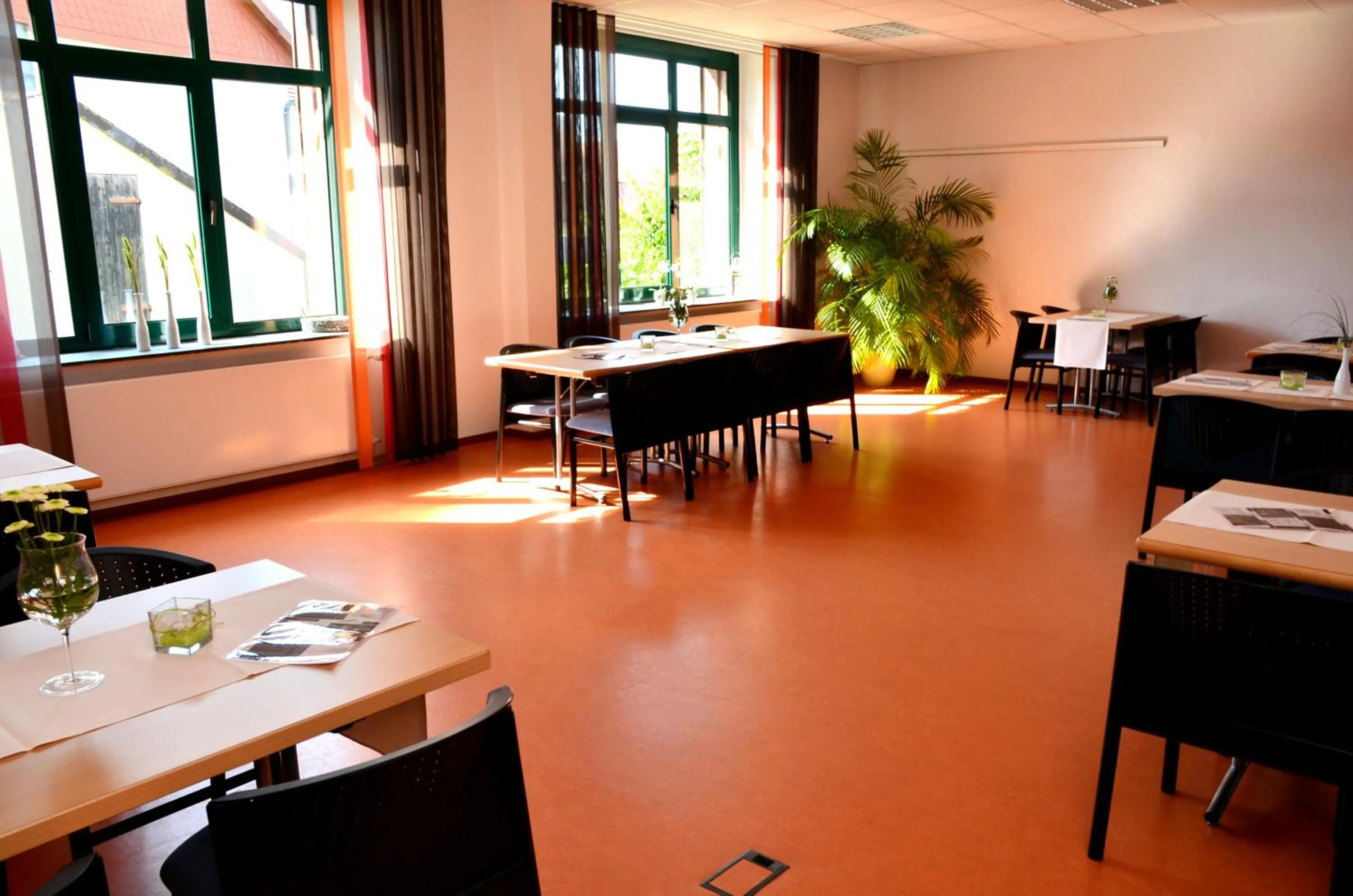 Restaurant/places to eat in velcrea