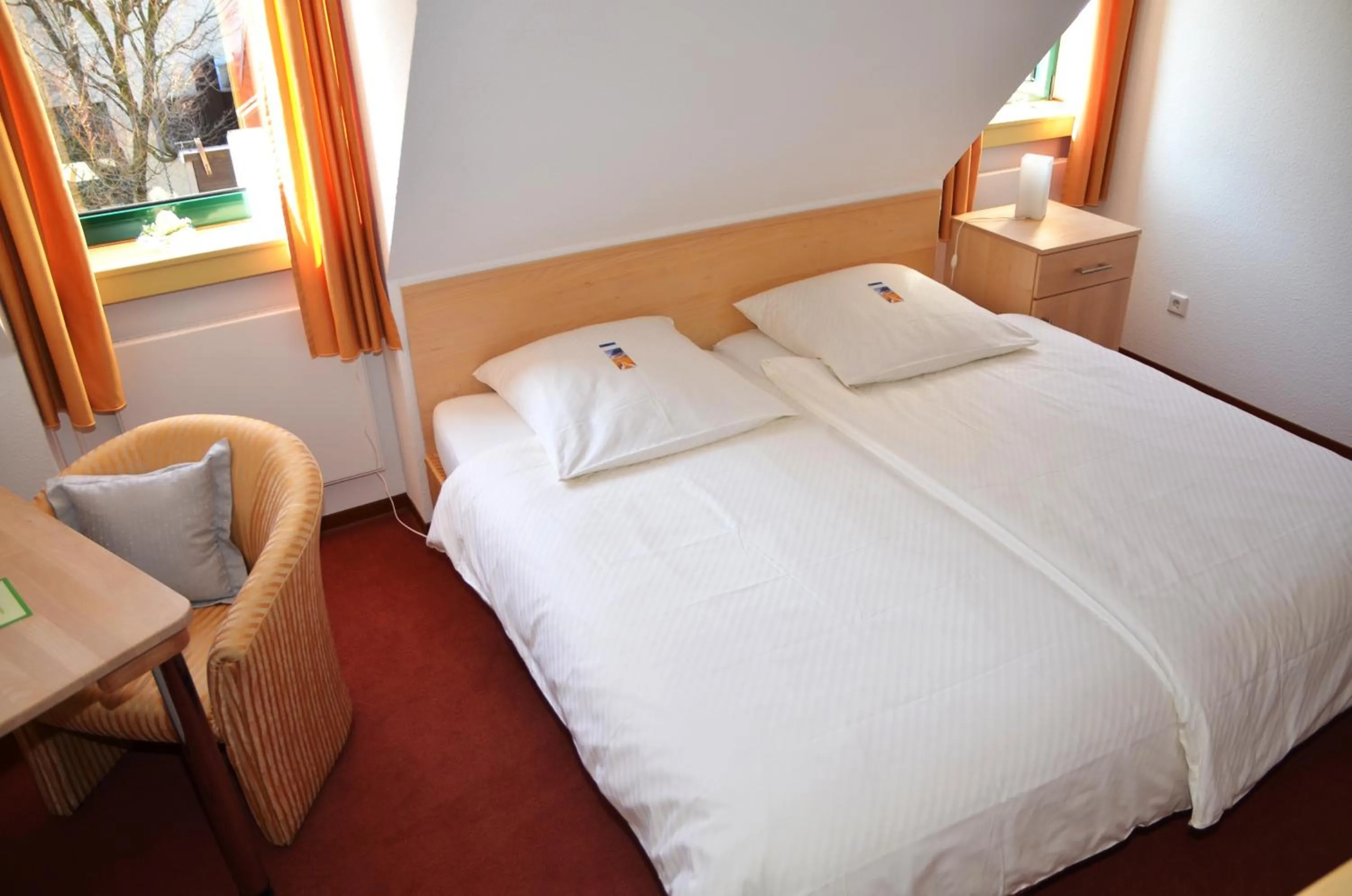 Double Room - single occupancy in velcrea