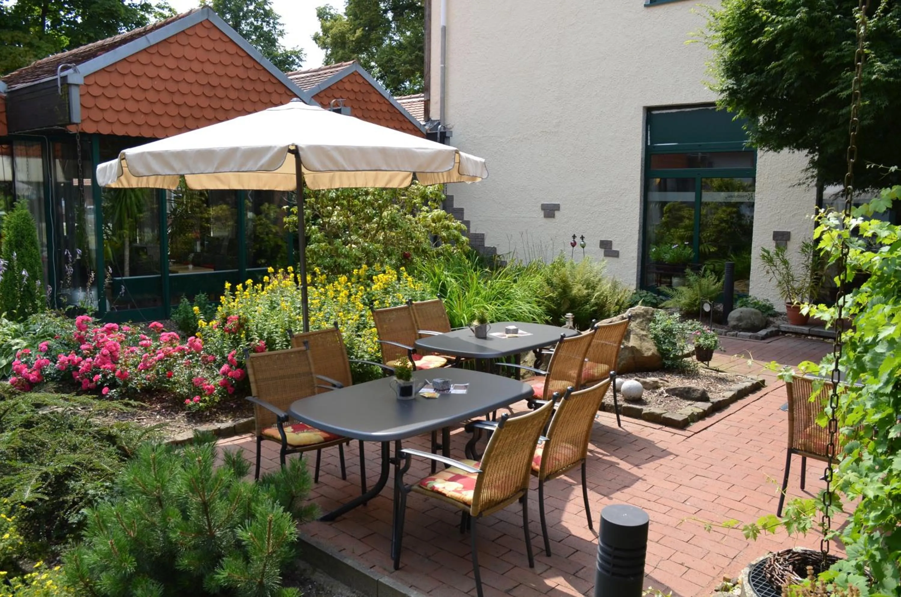 Restaurant/places to eat in velcrea