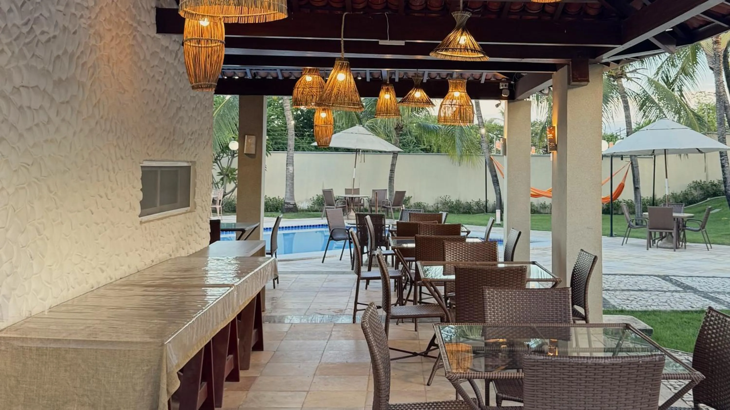 Restaurant/places to eat in Pousada Tropical Ilhas