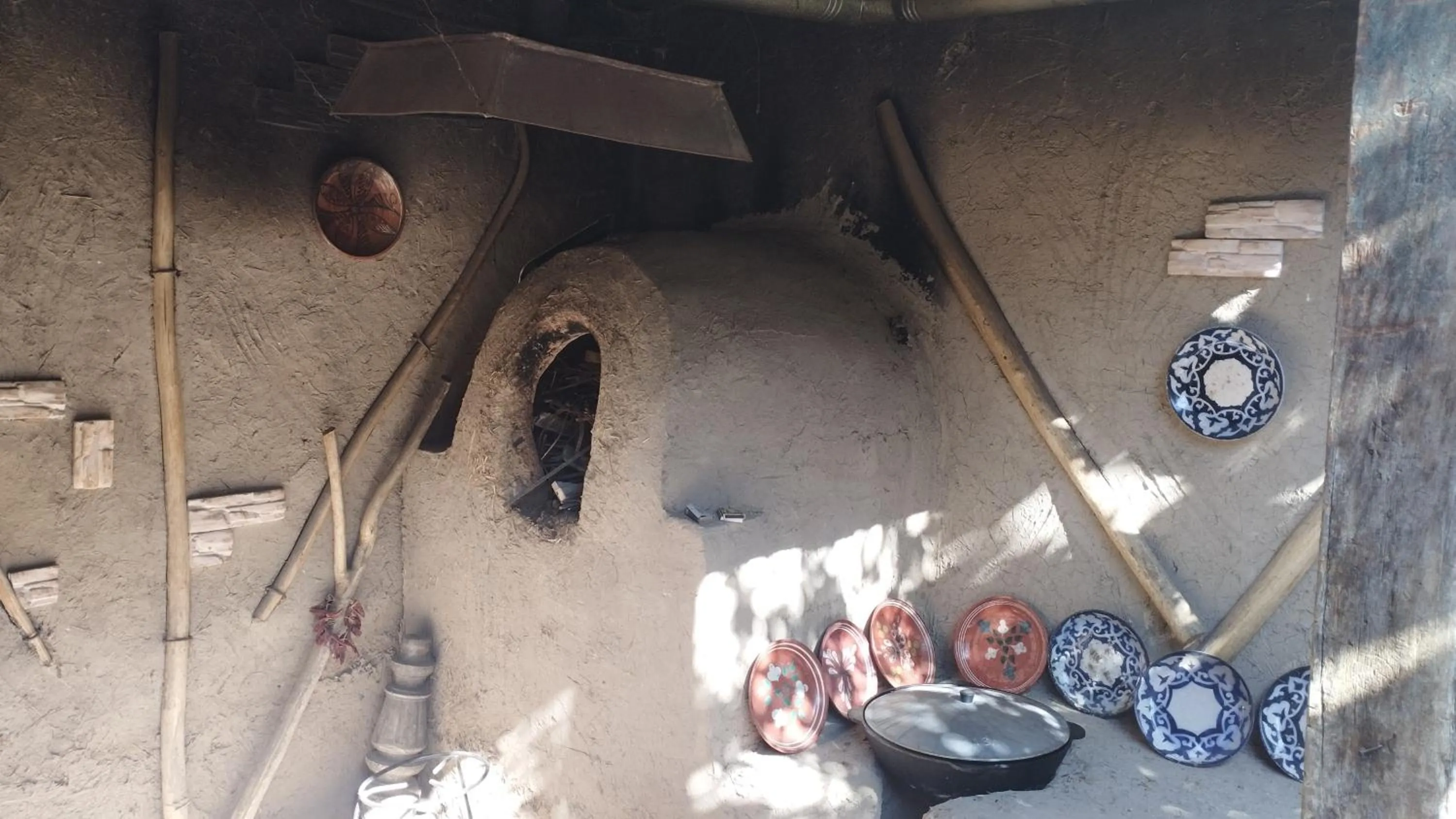 Day in Reyhana Unique House