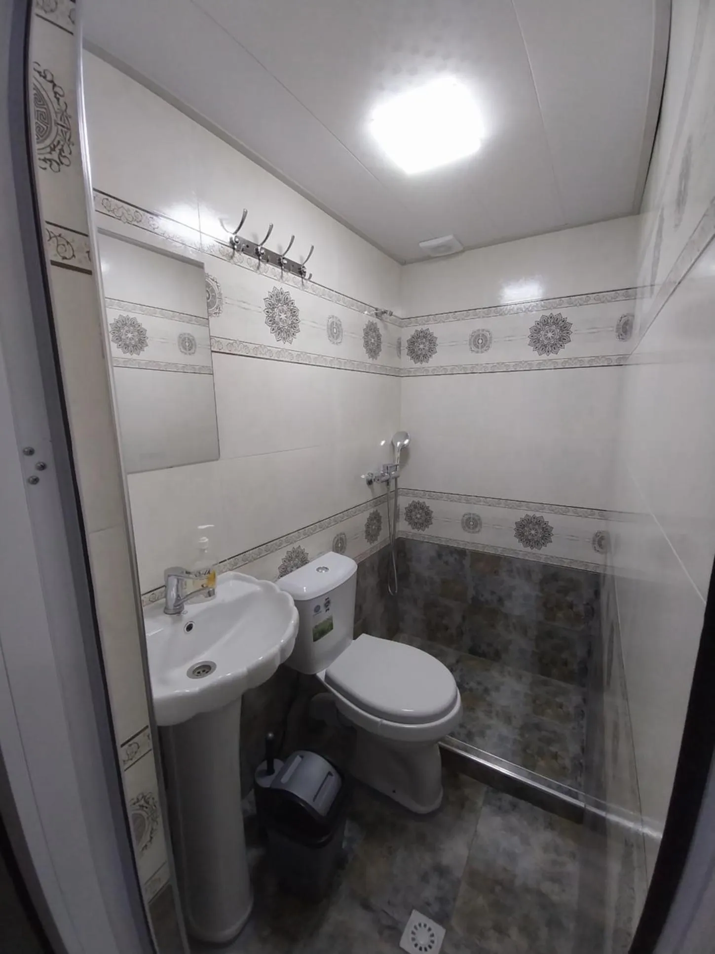 Shower in Reyhana Unique House