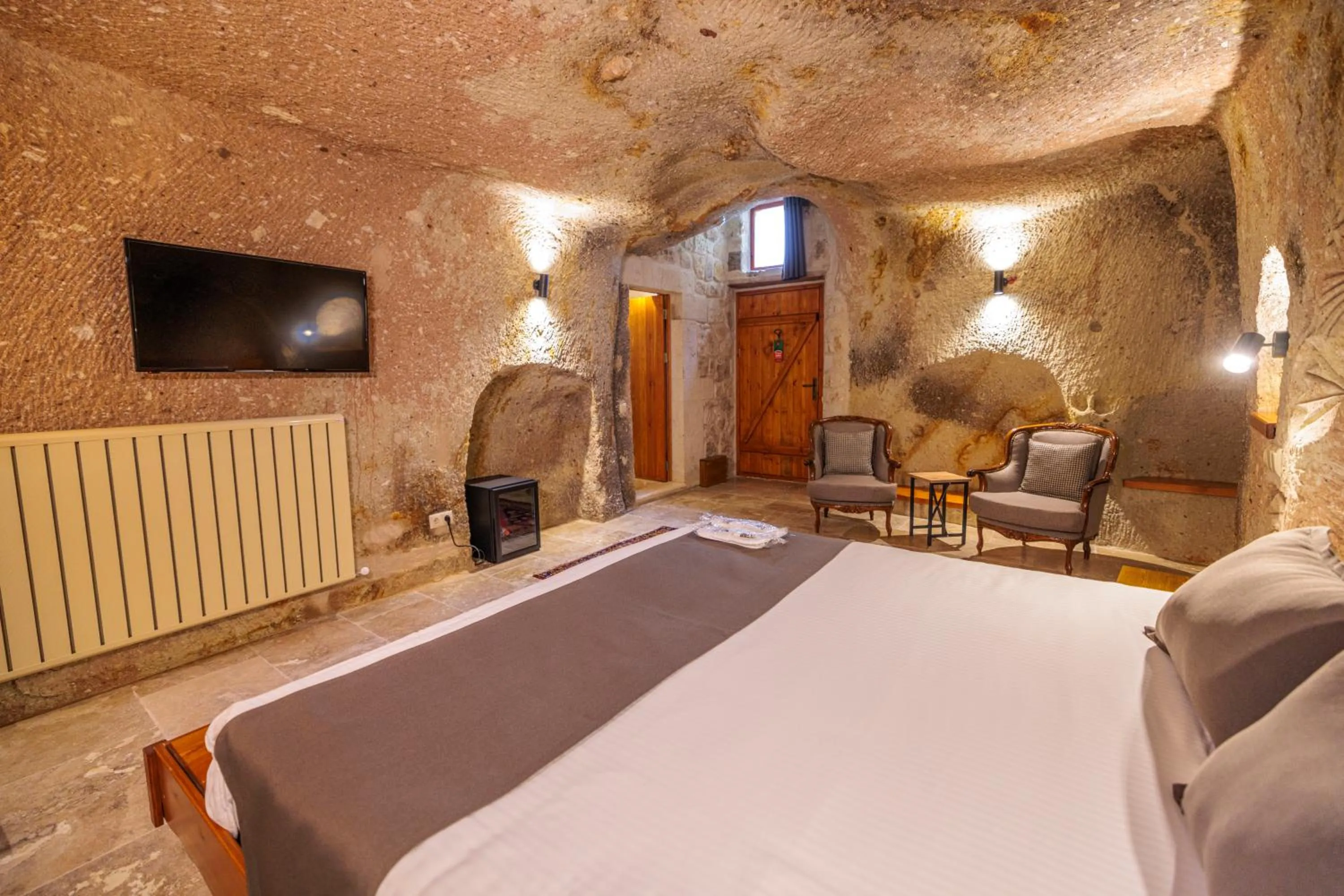 Bed in Canyon Cave Hotel