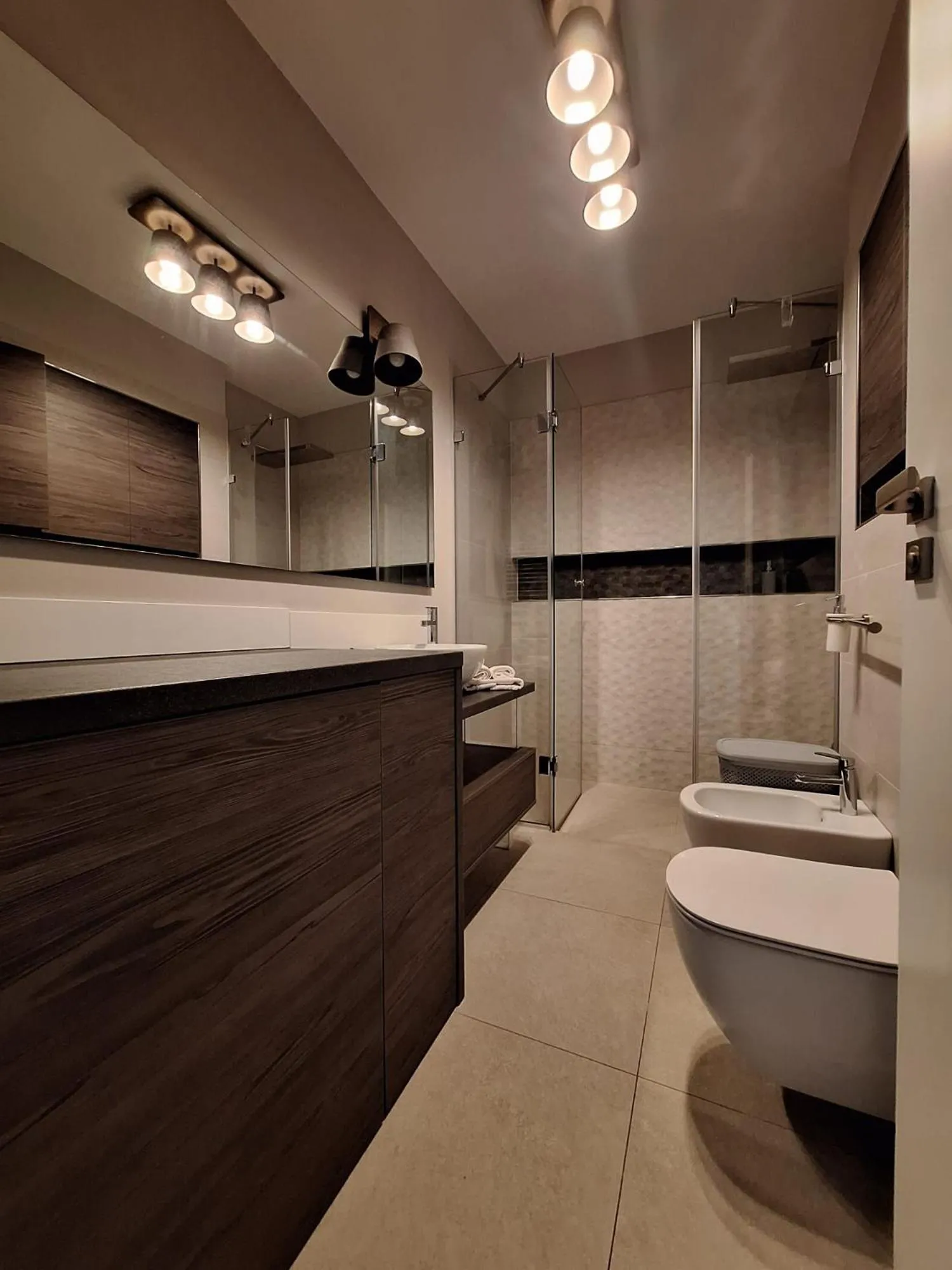 Bathroom in Panoramic view-Excelent location