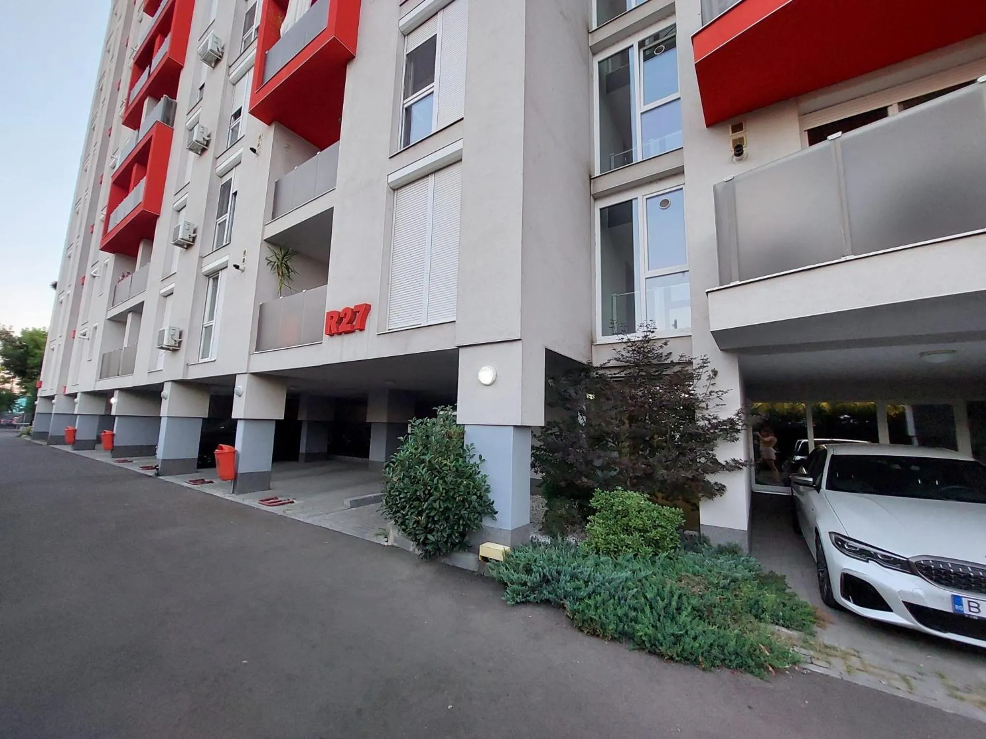 Property building in Panoramic view-Excelent location
