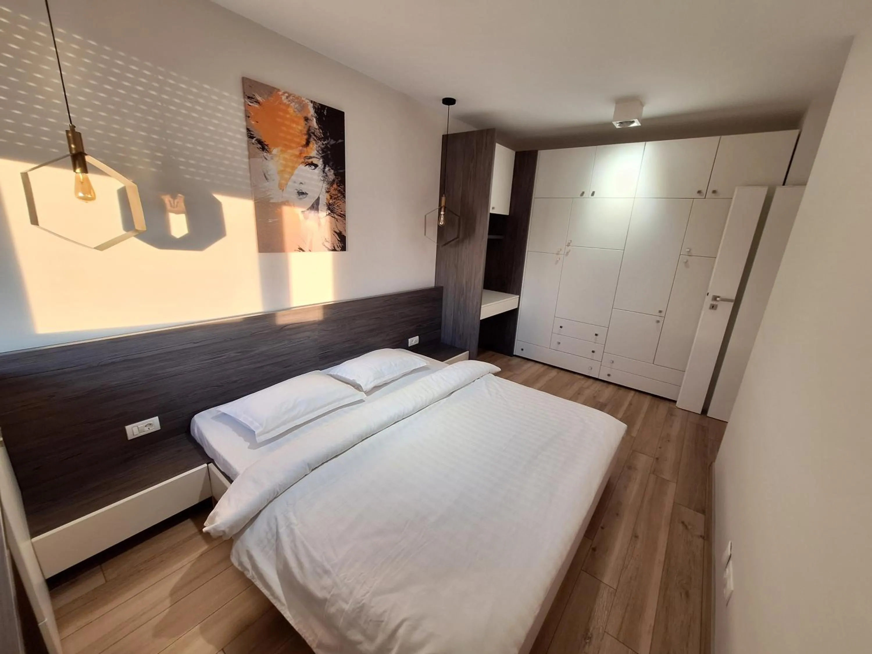 Bed in Panoramic view-Excelent location