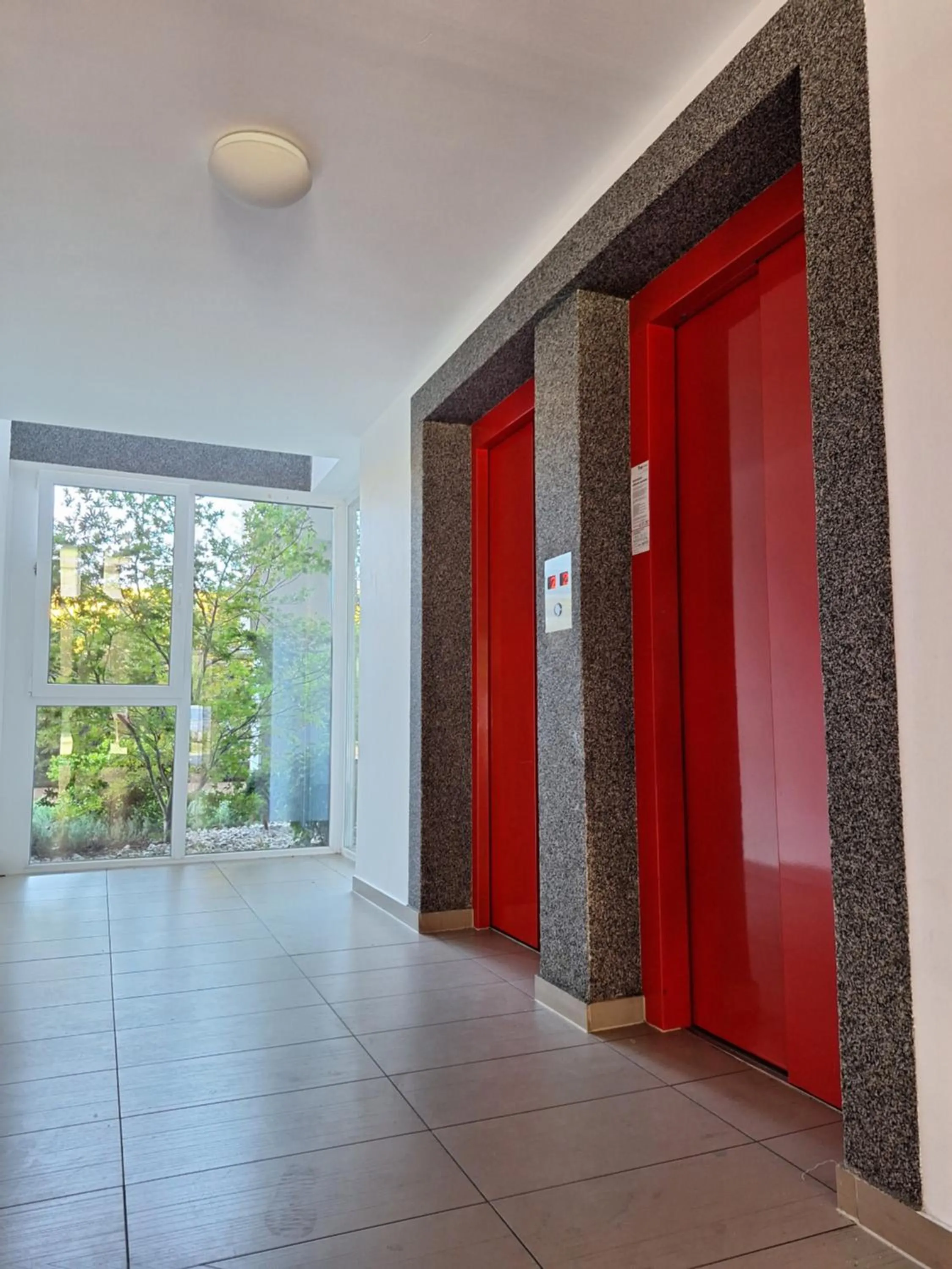Property building in Panoramic view-Excelent location