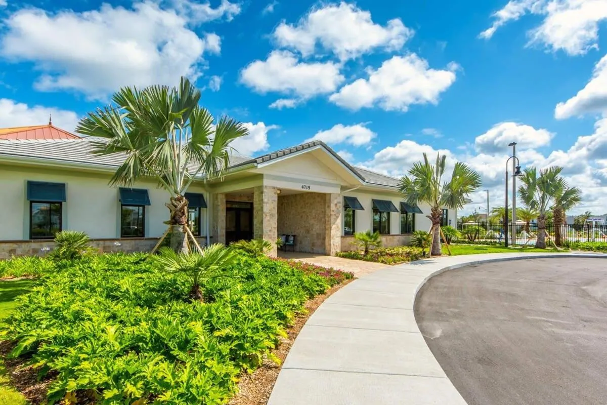 Stunning Home Private Pool Great Location
