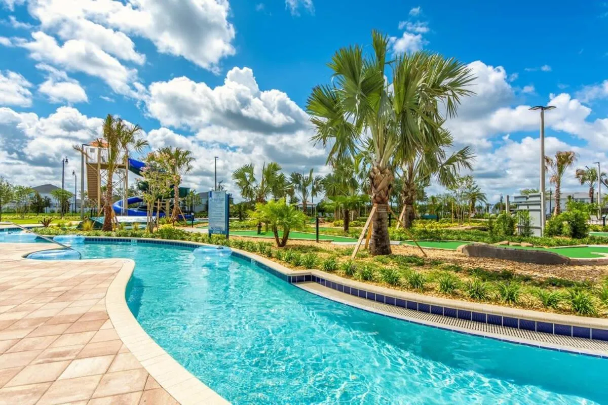 Stunning Home Private Pool Great Location