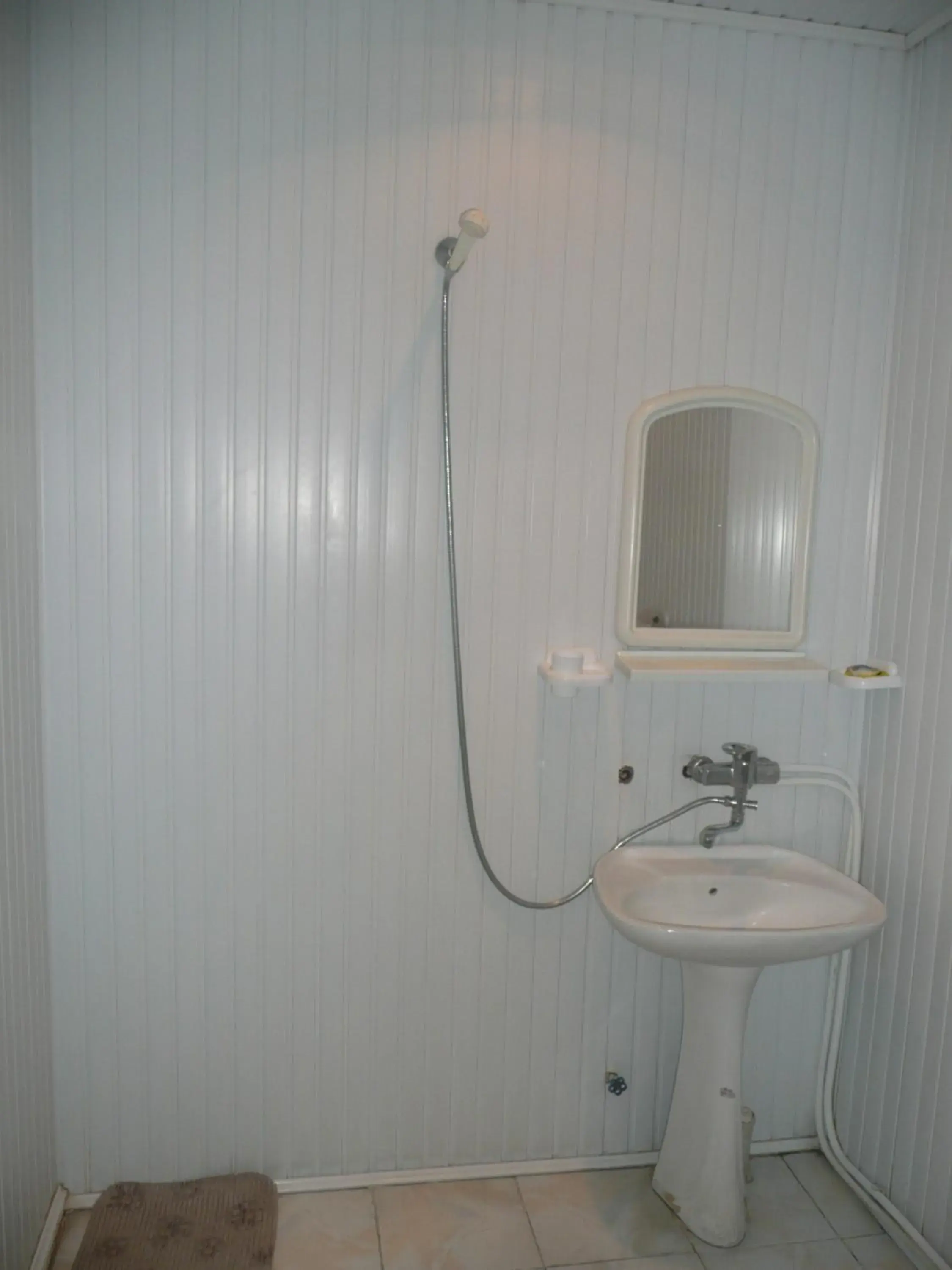 Twin Room - single occupancy in Hotel Life Twin Room - single occupancy in Hotel Life