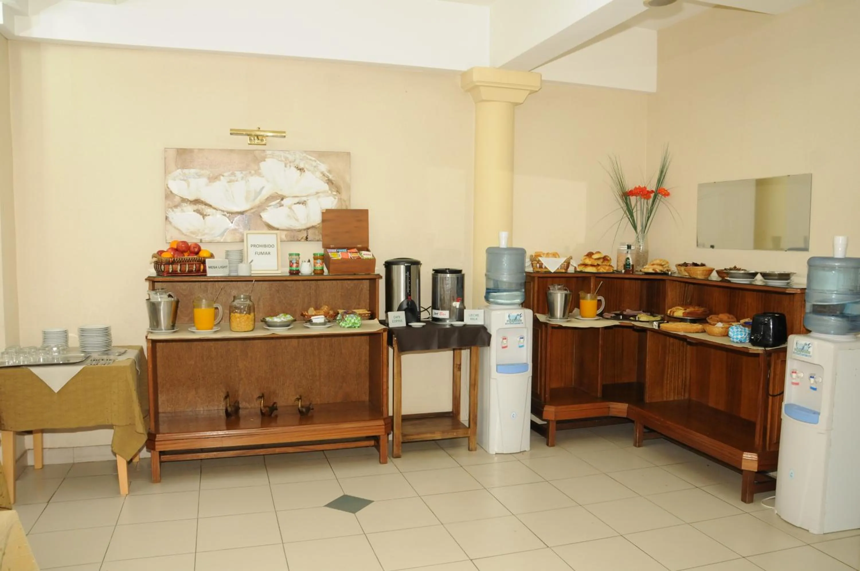 Restaurant/places to eat in Hotel Hoxon