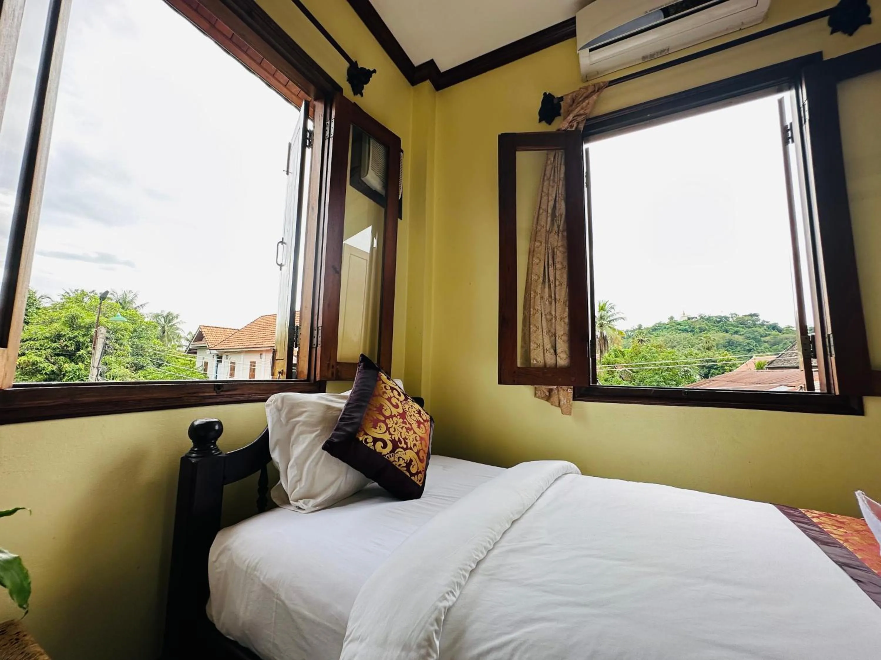 Bed in Visoun Luang Prabang Hotel