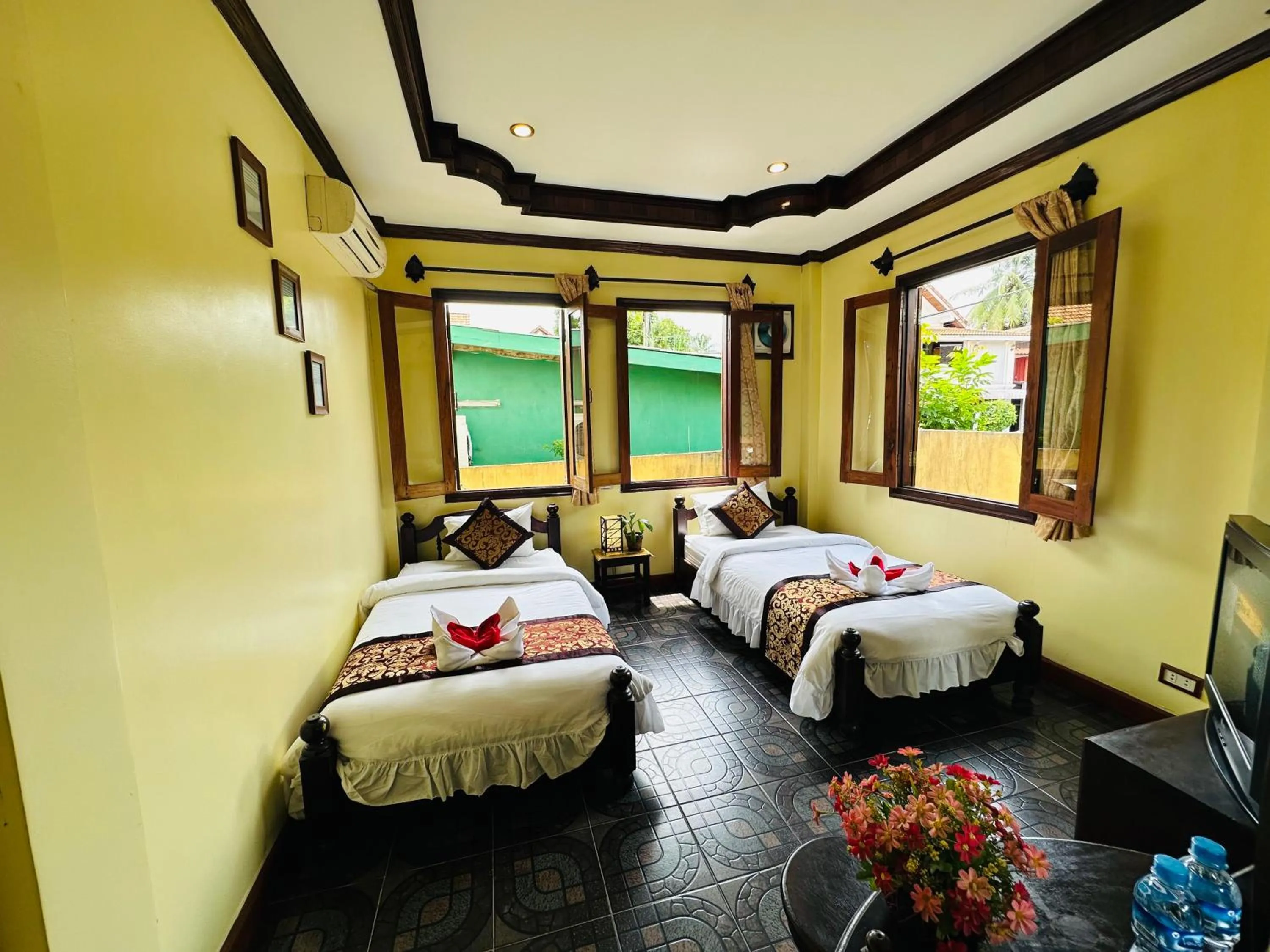 TV and multimedia, Bed in Visoun Luang Prabang Hotel