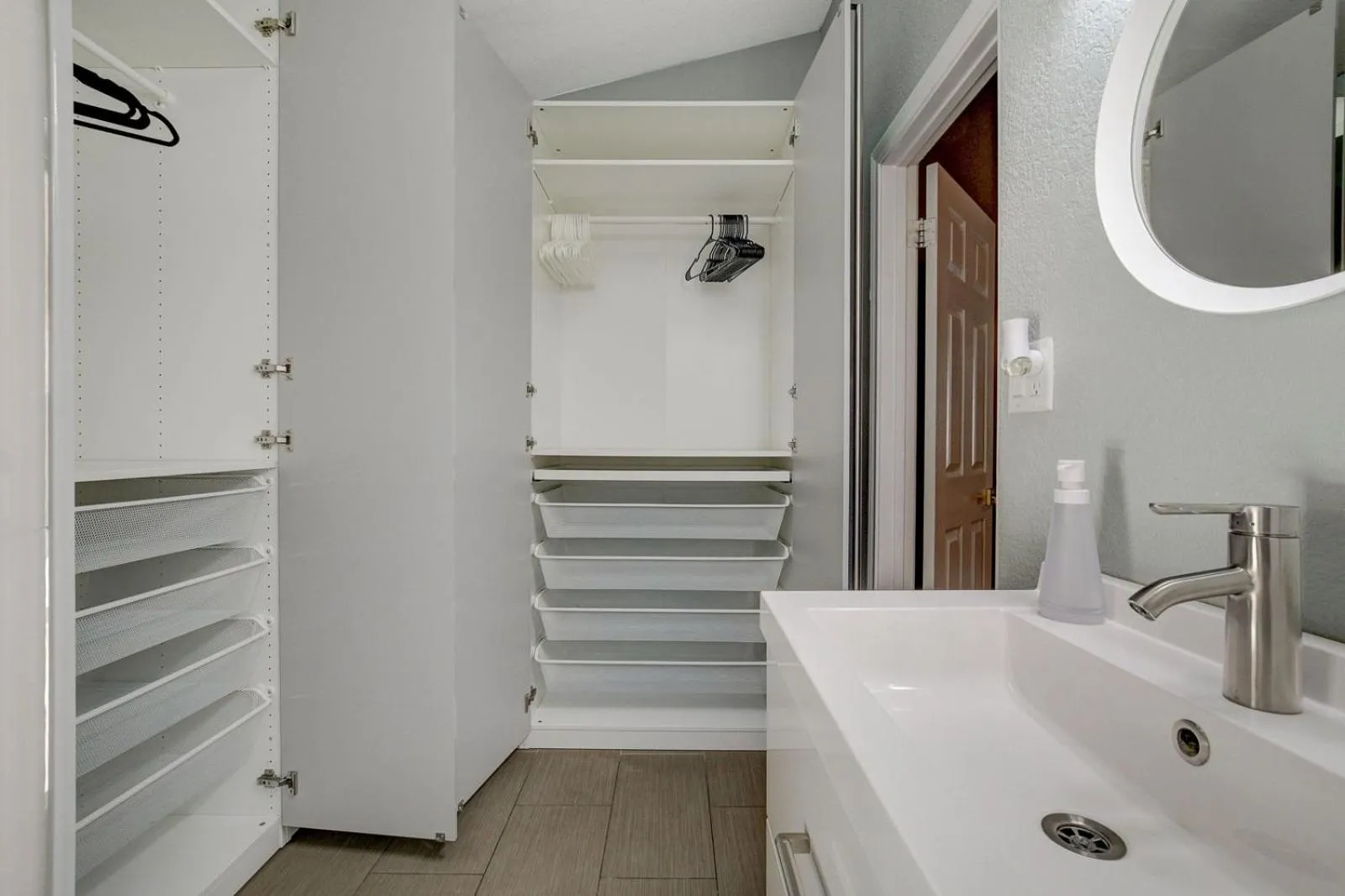 Bathroom in Mirage Pool House - Heart of LV, Swimming Pool, Games, heavenly relaxation