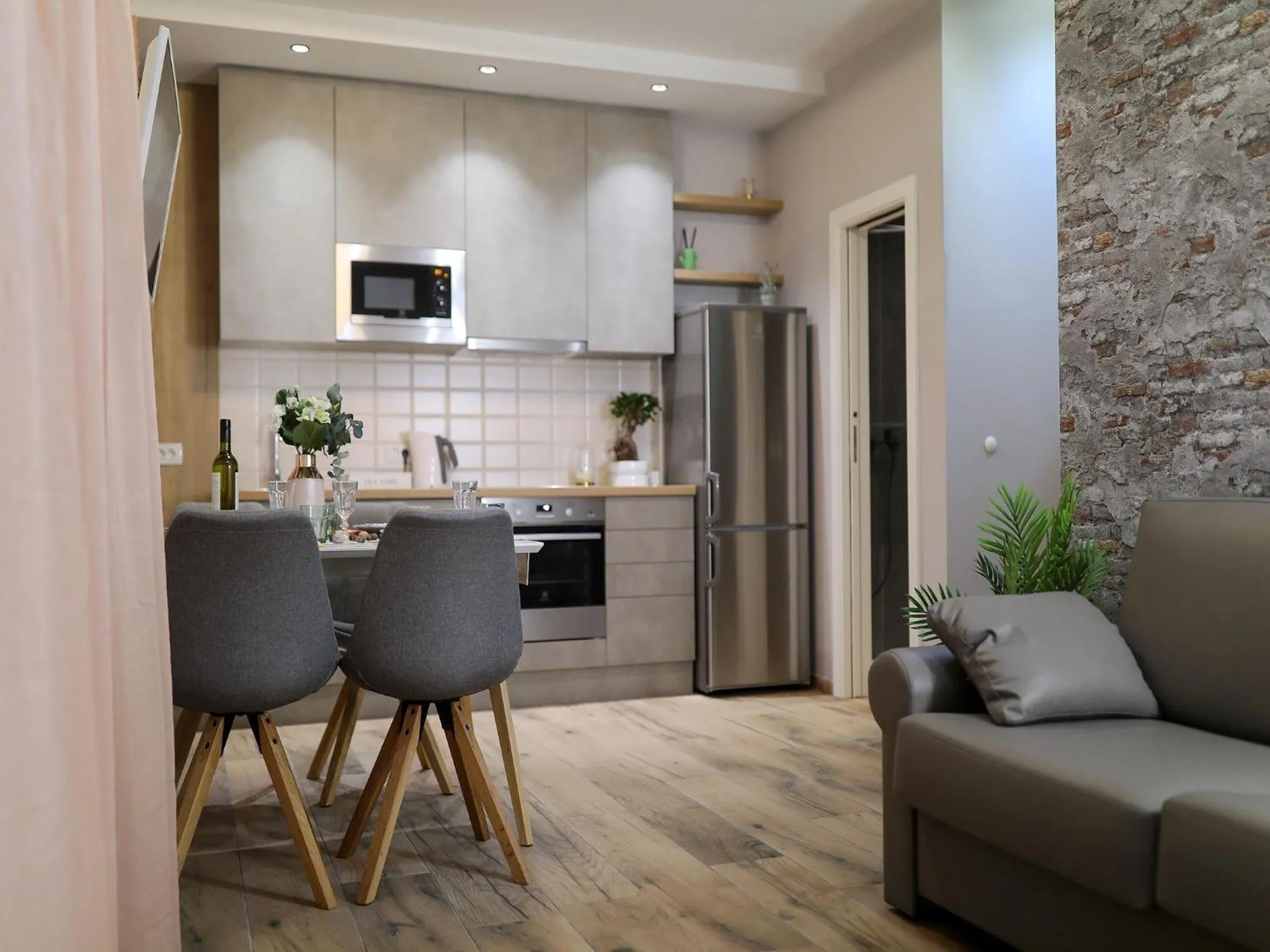 Aldo Apartments Center