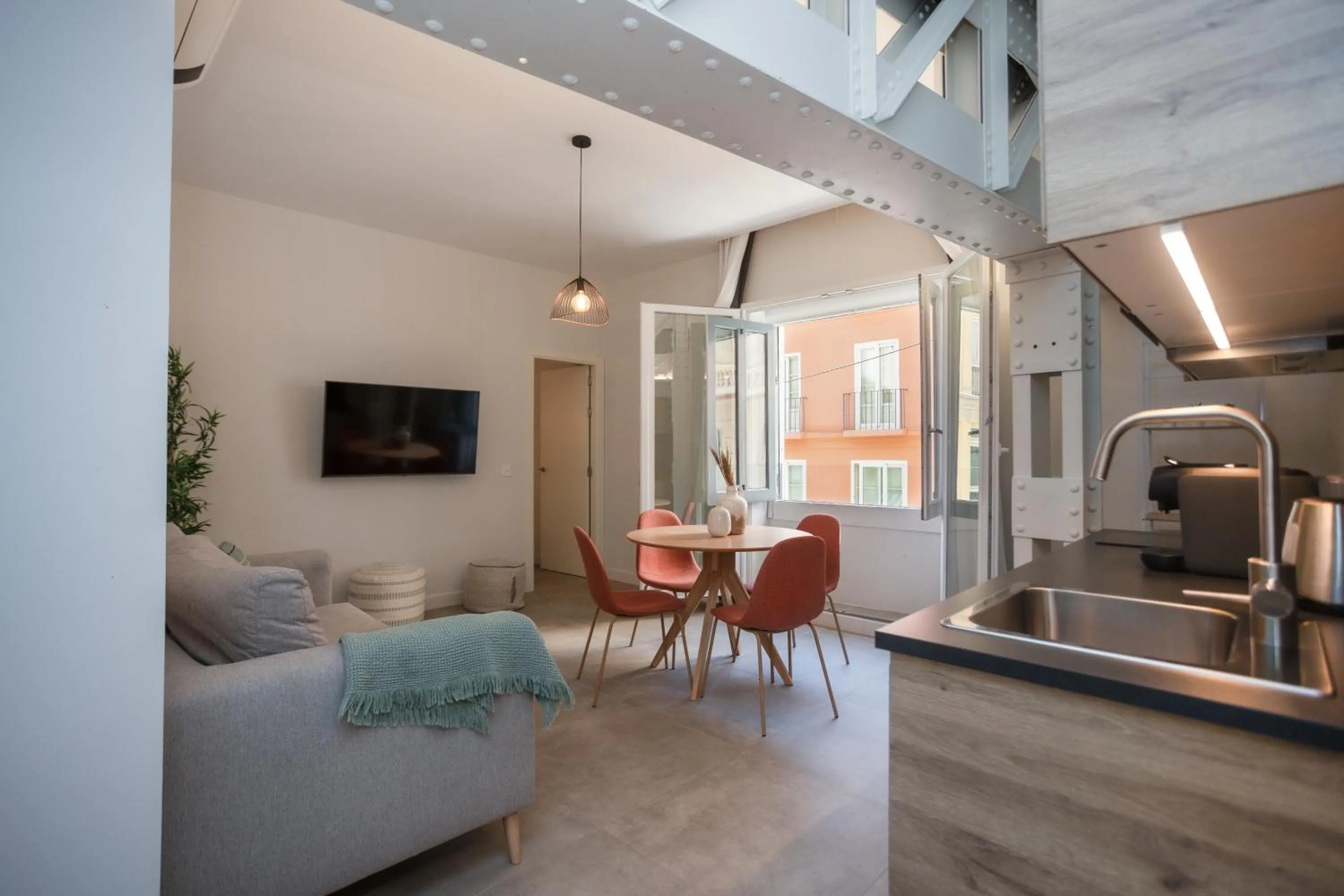 Diana Suites 23