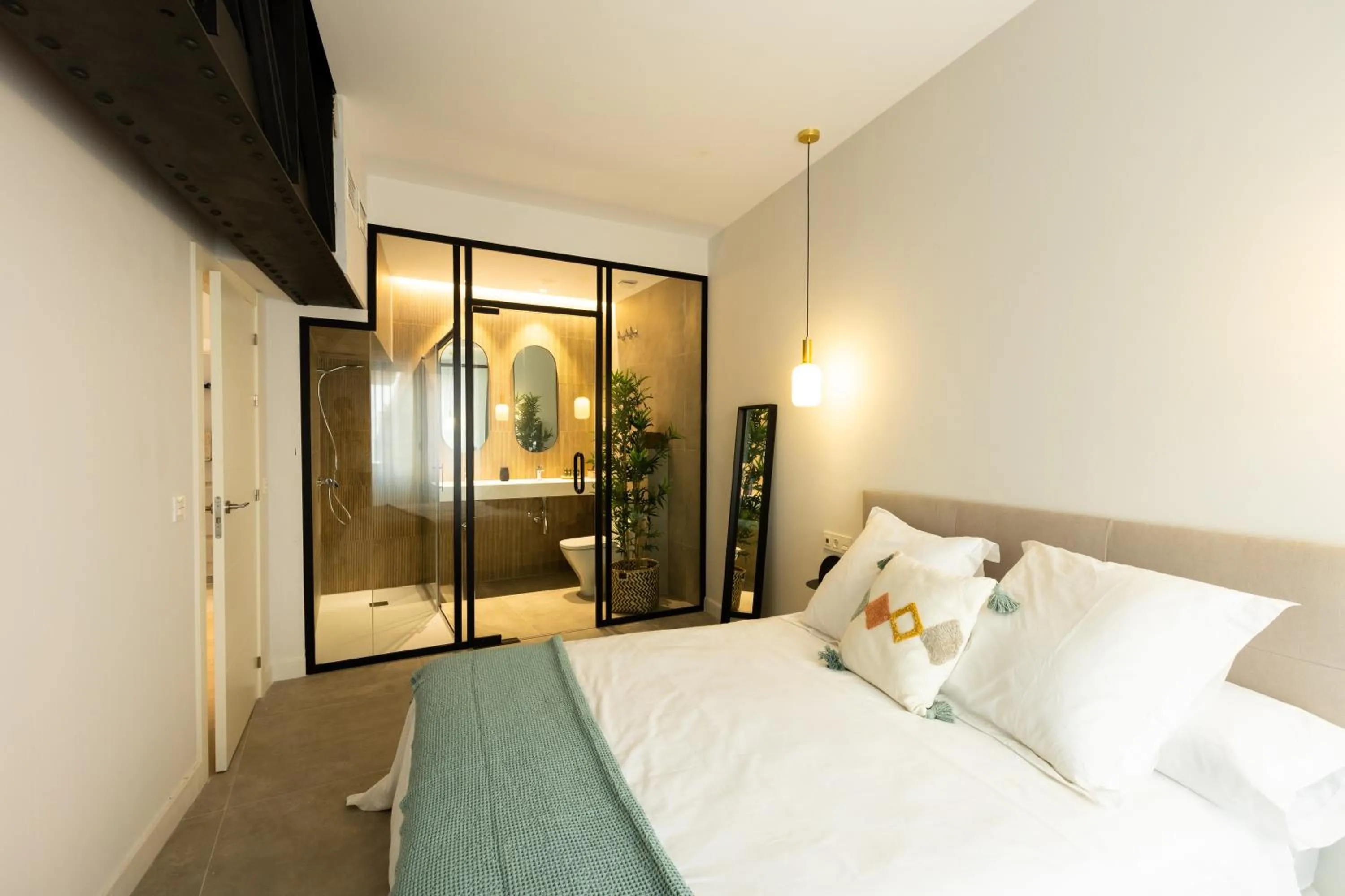 Diana Suites 23