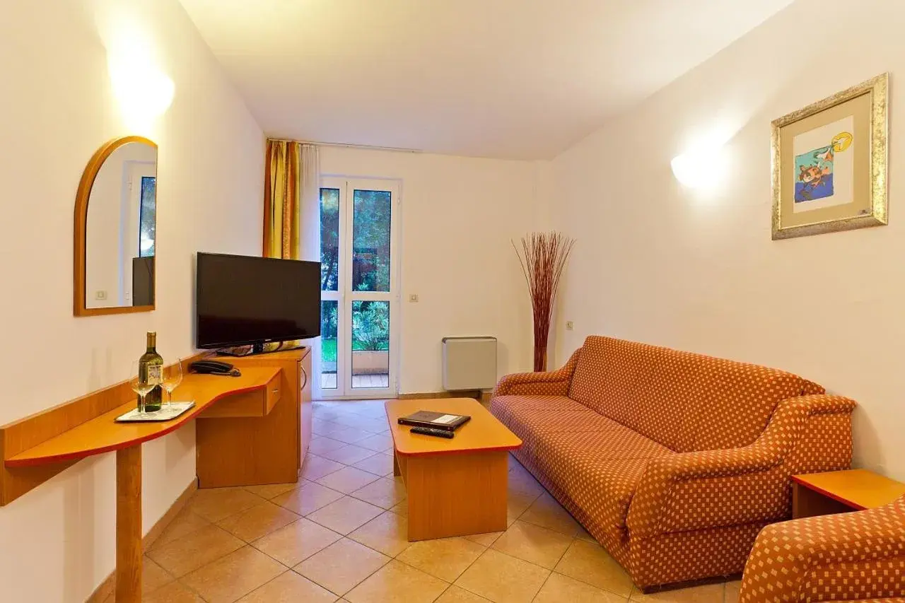 Suite with Balcony or Terrace in Villa Lovorka - Hotel Resort Dražica Suite with Balcony or Terrace in Villa Lovorka - Hotel Resort Dražica