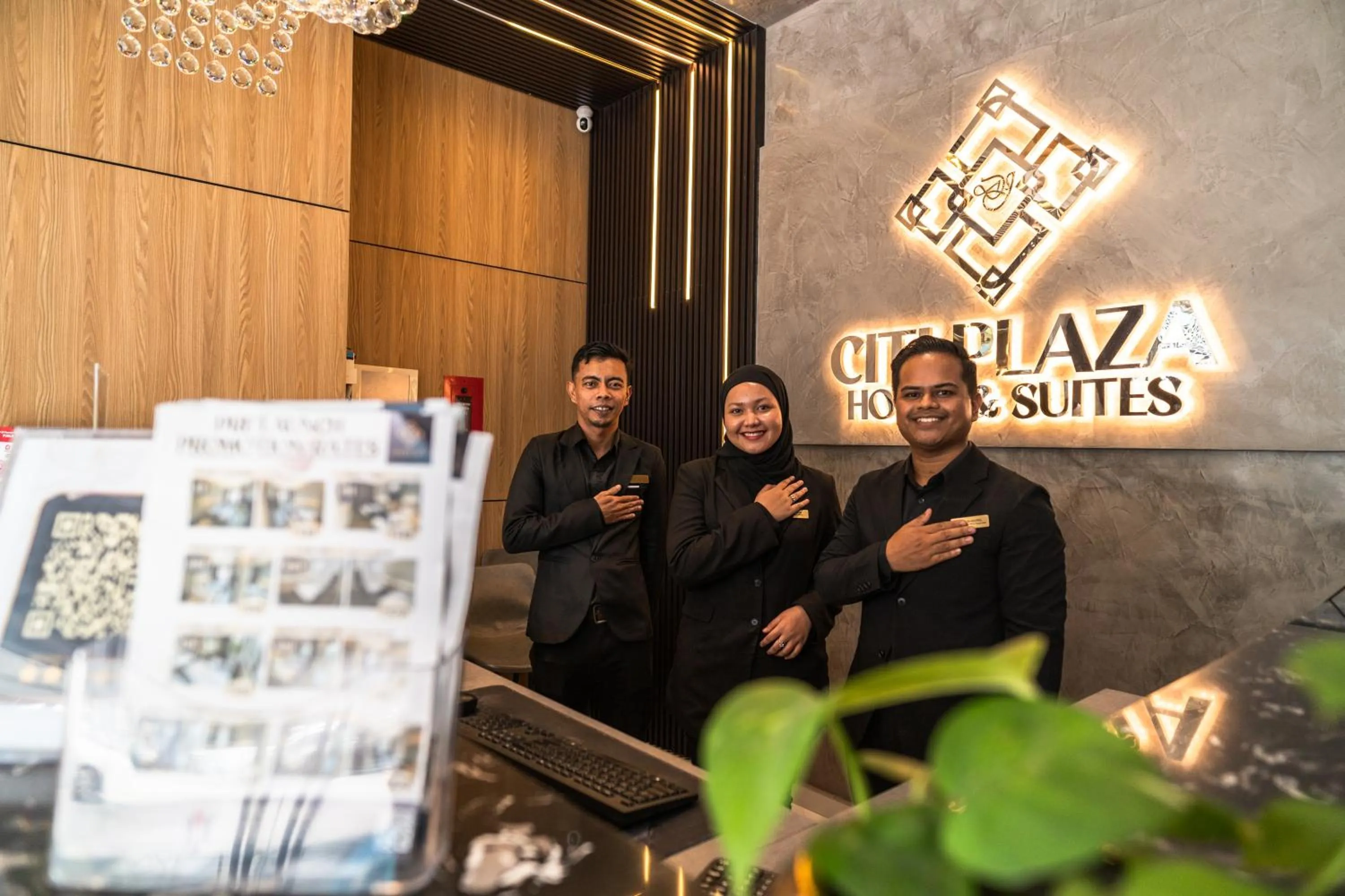 Staff in DJ Citi Plaza Hotel & Suites