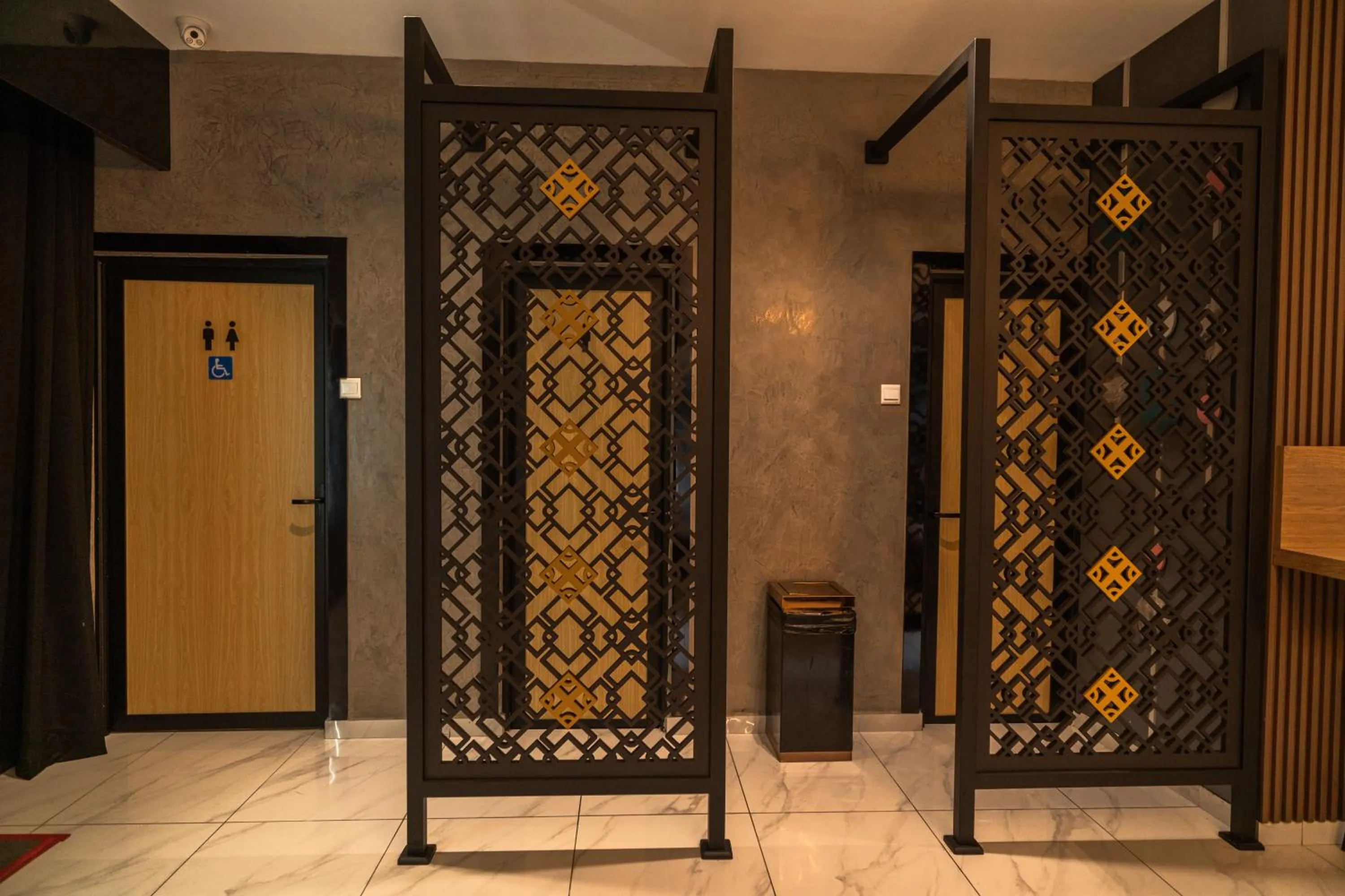 Bathroom in DJ Citi Plaza Hotel & Suites