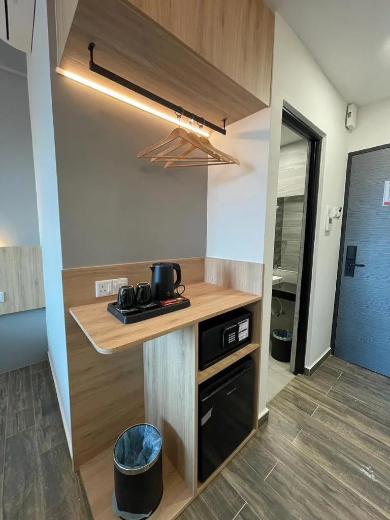 Coffee/tea facilities in DJ Citi Plaza Hotel & Suites