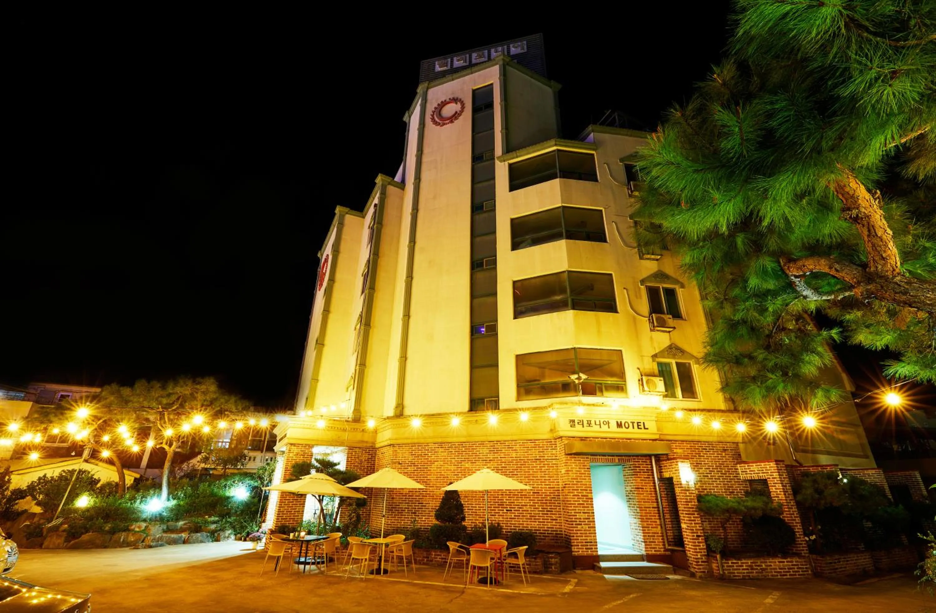 Property building in Buan Tree California Hotel